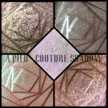 
A'PIEU  COUTURE SHADOW
                〜14, 15, 16, 24, 25〜

前々回から連続のグリッタープリズム、結局3色に留められず他の色も追加購入。
色