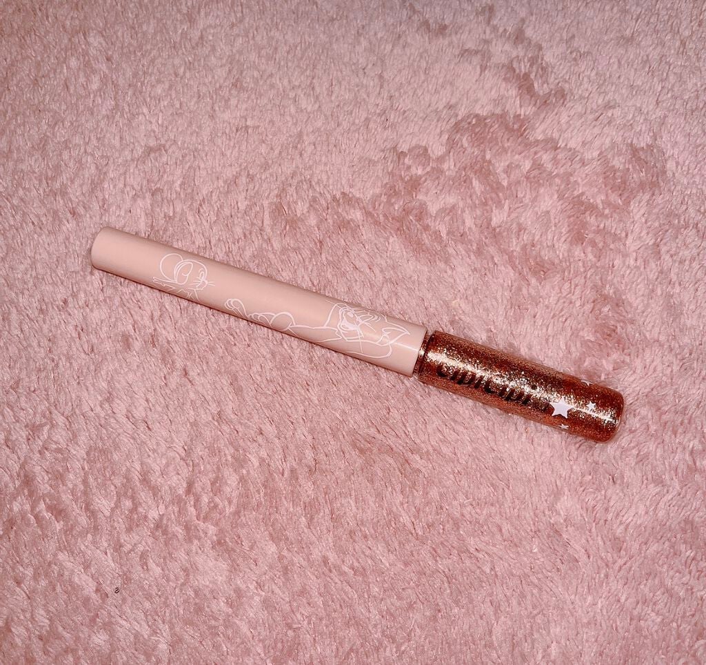 グリッターイルミネーションライナー/CipiCipi/リキッドアイライナーを使ったクチコミ(1枚目)