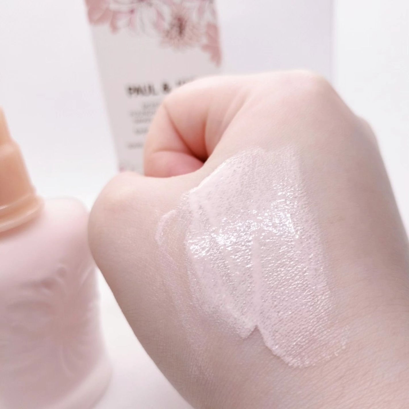 モイスチュアライジング プライマー/PAUL & JOE BEAUTE/化粧下地を使ったクチコミ(8枚目)