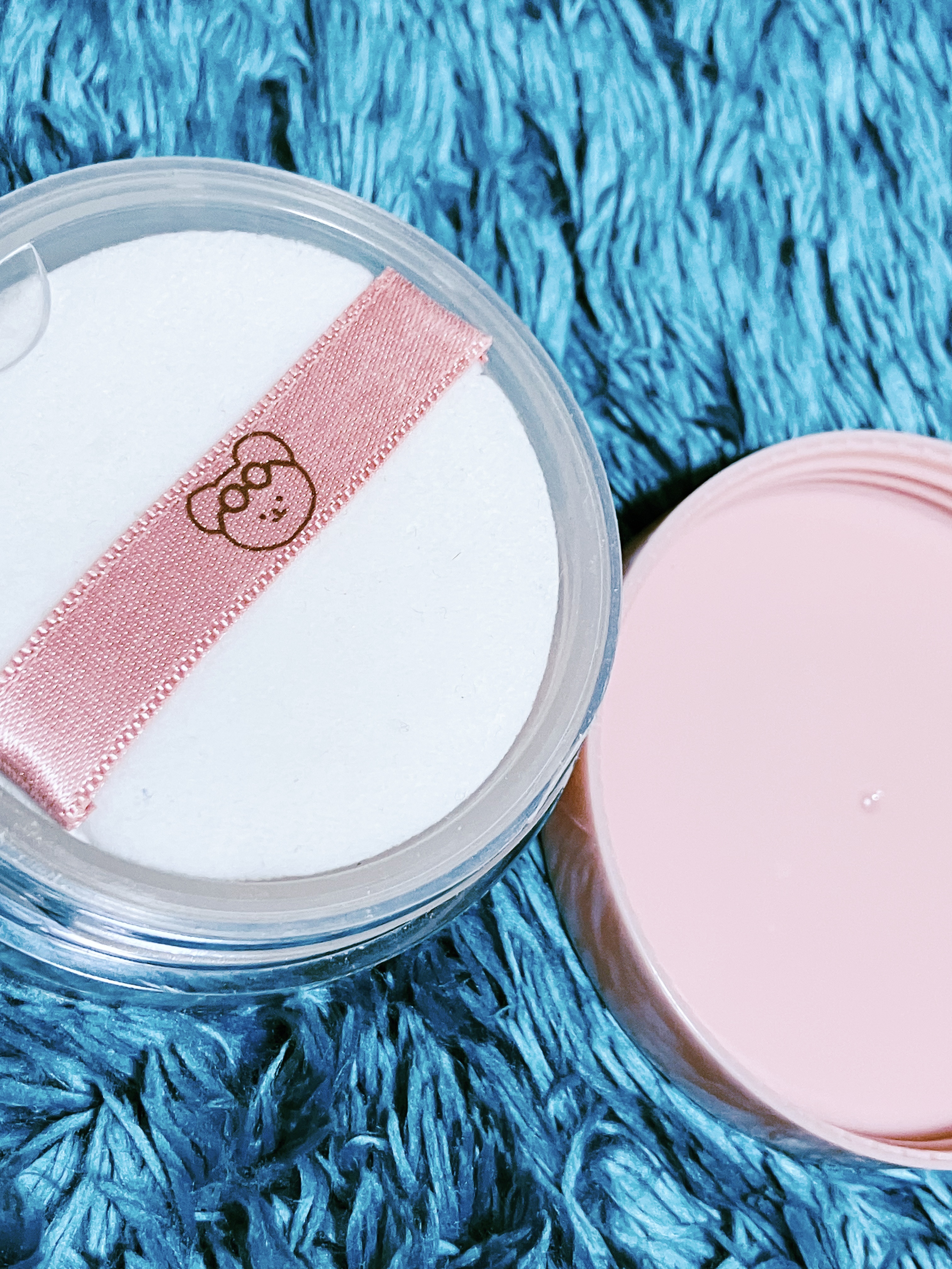 【ペリペラ×TETEUM】オイル キャプチャー クーリング パウダー/PERIPERA/ルースパウダーを使ったクチコミ（2枚目）