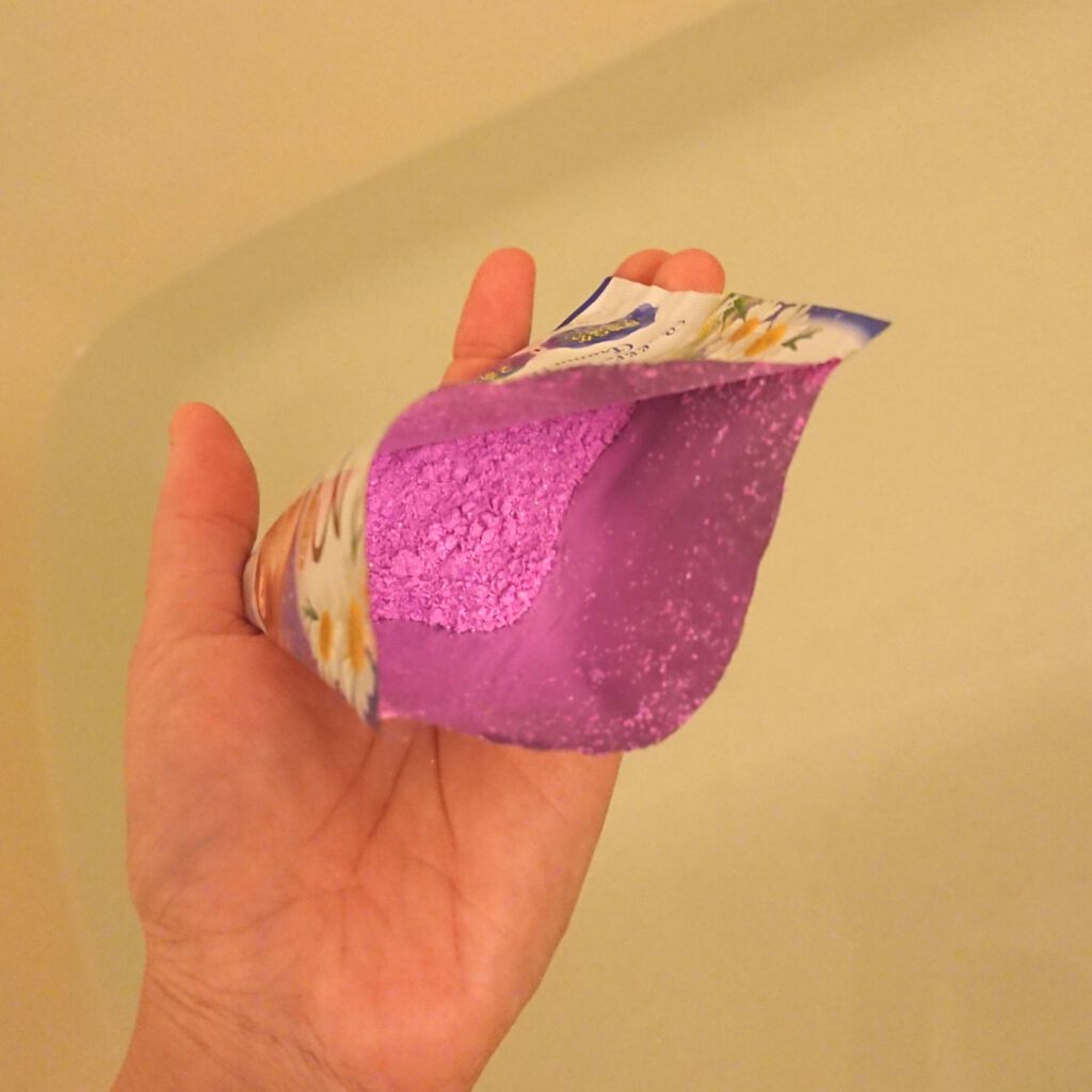 贅沢泡とろ 入浴料 スリーピングアロマの香り/お湯物語/保湿系入浴剤を使ったクチコミ（2枚目）