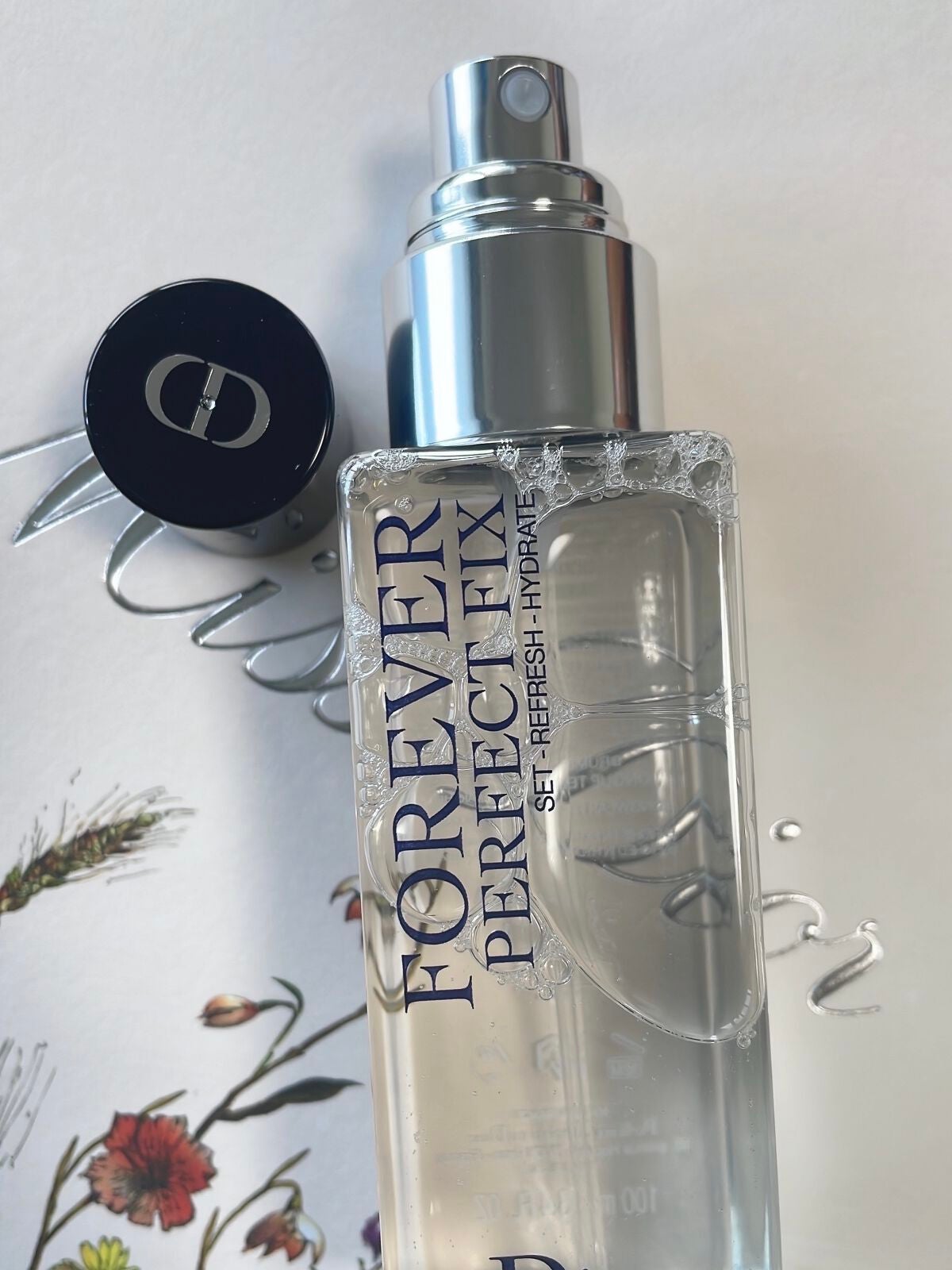 ディオールスキン フォーエヴァー メイクアップ フィックス ミスト/Dior/化粧下地を使ったクチコミ(2枚目)