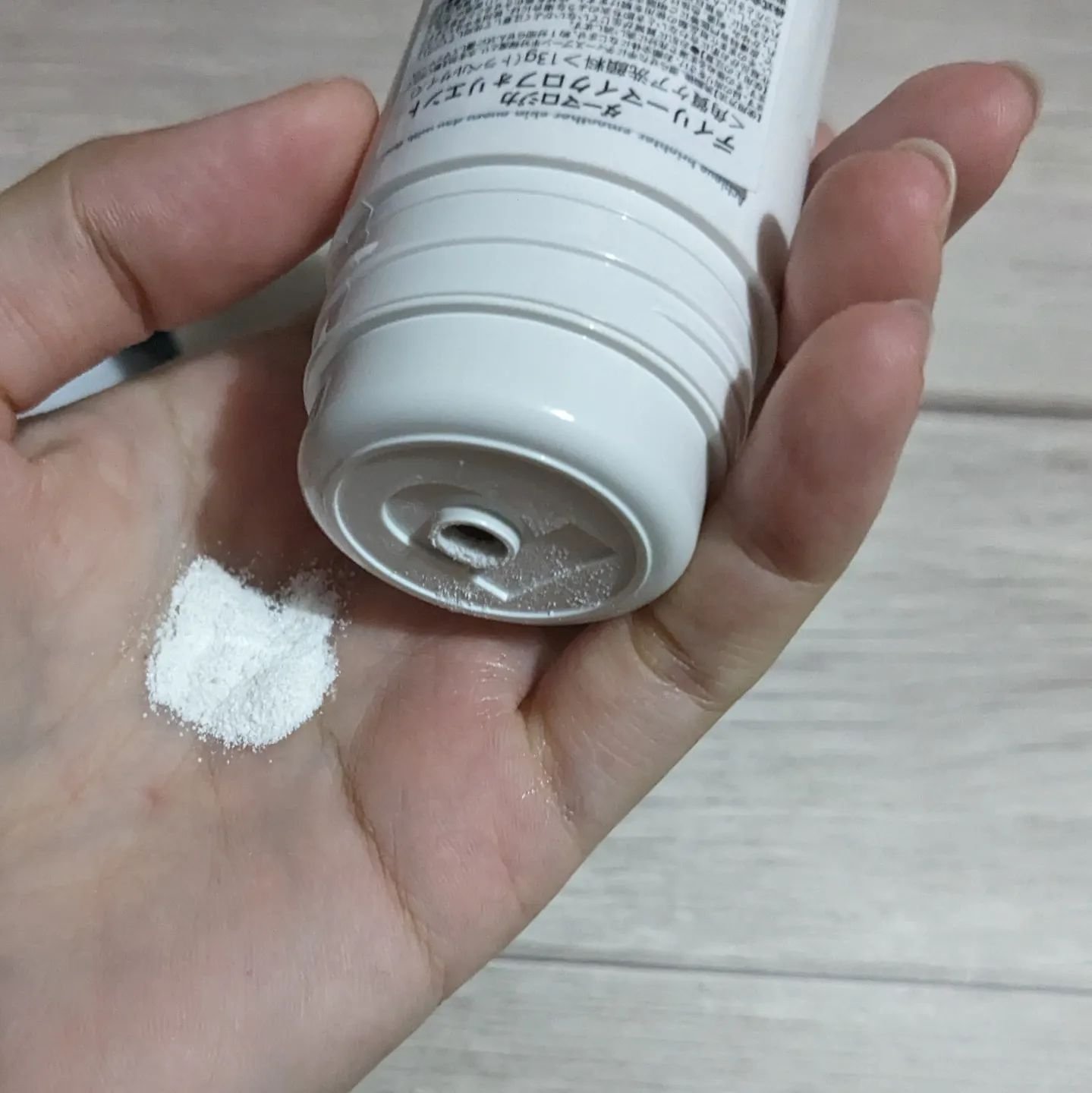 デイリーマイクロフォリエント/ダーマロジカ/洗顔パウダーを使ったクチコミ（3枚目）