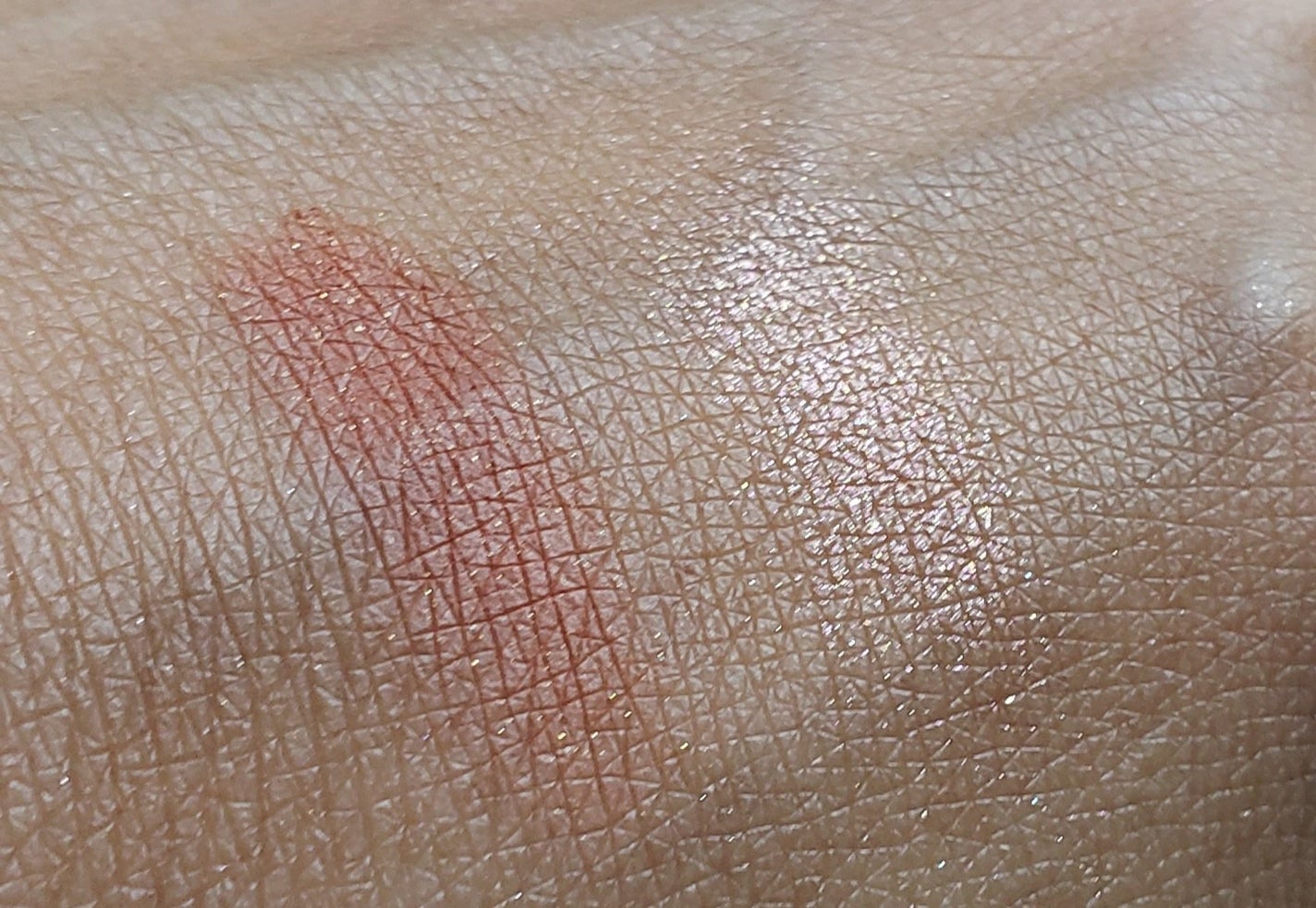 ソフトブラーリングアイパレット/wakemake/アイシャドウパレットを使ったクチコミ(5枚目)