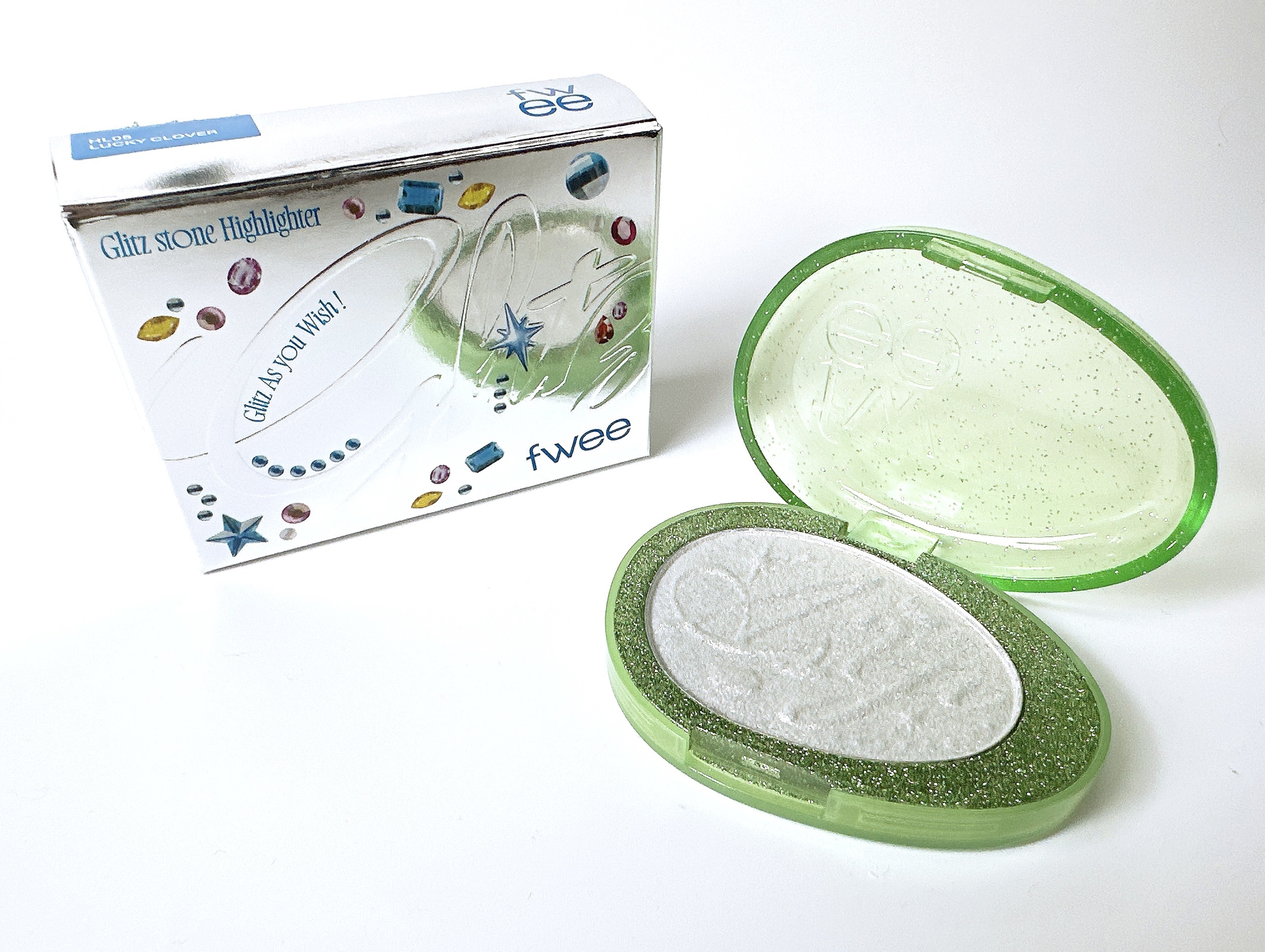 フィー グリッツストーンハイライター/fwee/パウダーハイライトを使ったクチコミ（2枚目）