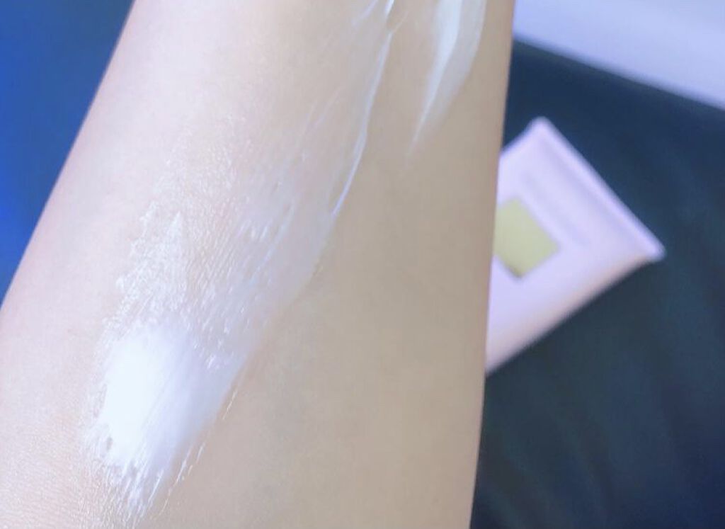 PEACH JOHN ボムバストクリーム　リッチのクチコミ「❀専用クリームの意味を納得!!


ピーチジョン
ボムバストクリーム リッチ

バス.....」（3枚目）