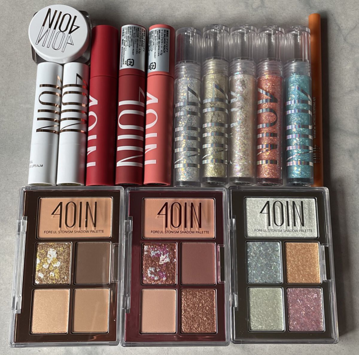 DAZE EYE GLITTER 02 CHAMPAGNE GOLD/4OIN /リキッドアイシャドウを使ったクチコミ（1枚目）