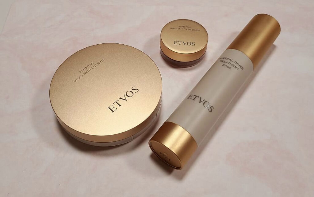 ミネラルグロウスキンクッション/エトヴォス/クッションファンデーションを使ったクチコミ（3枚目）