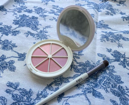 New Level Eyeshadow Palette/Laka/アイシャドウパレットを使ったクチコミ(3枚目)