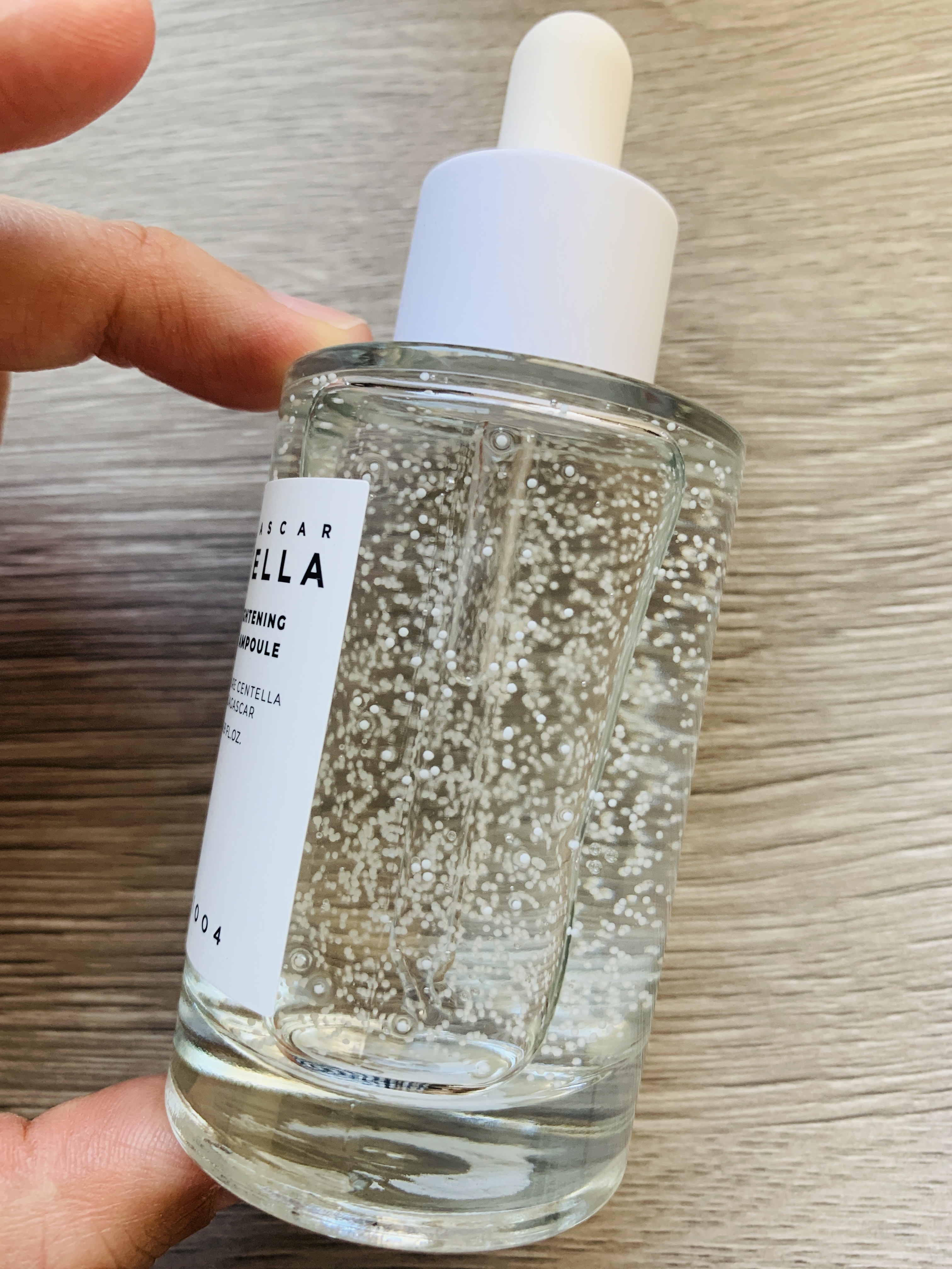 トーンブライトニング カプセルアンプル/SKIN1004/美容液を使ったクチコミ（2枚目）