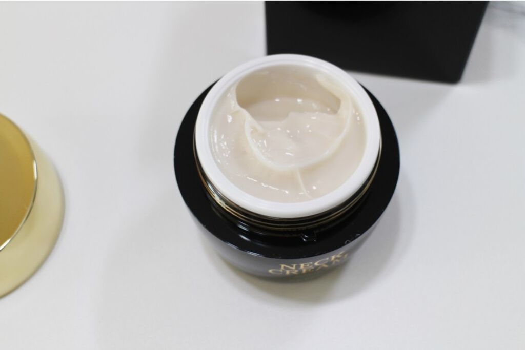 ベラ アルティメットエージ ネッククリーム/VELLA/フェイスクリームを使ったクチコミ(2枚目)