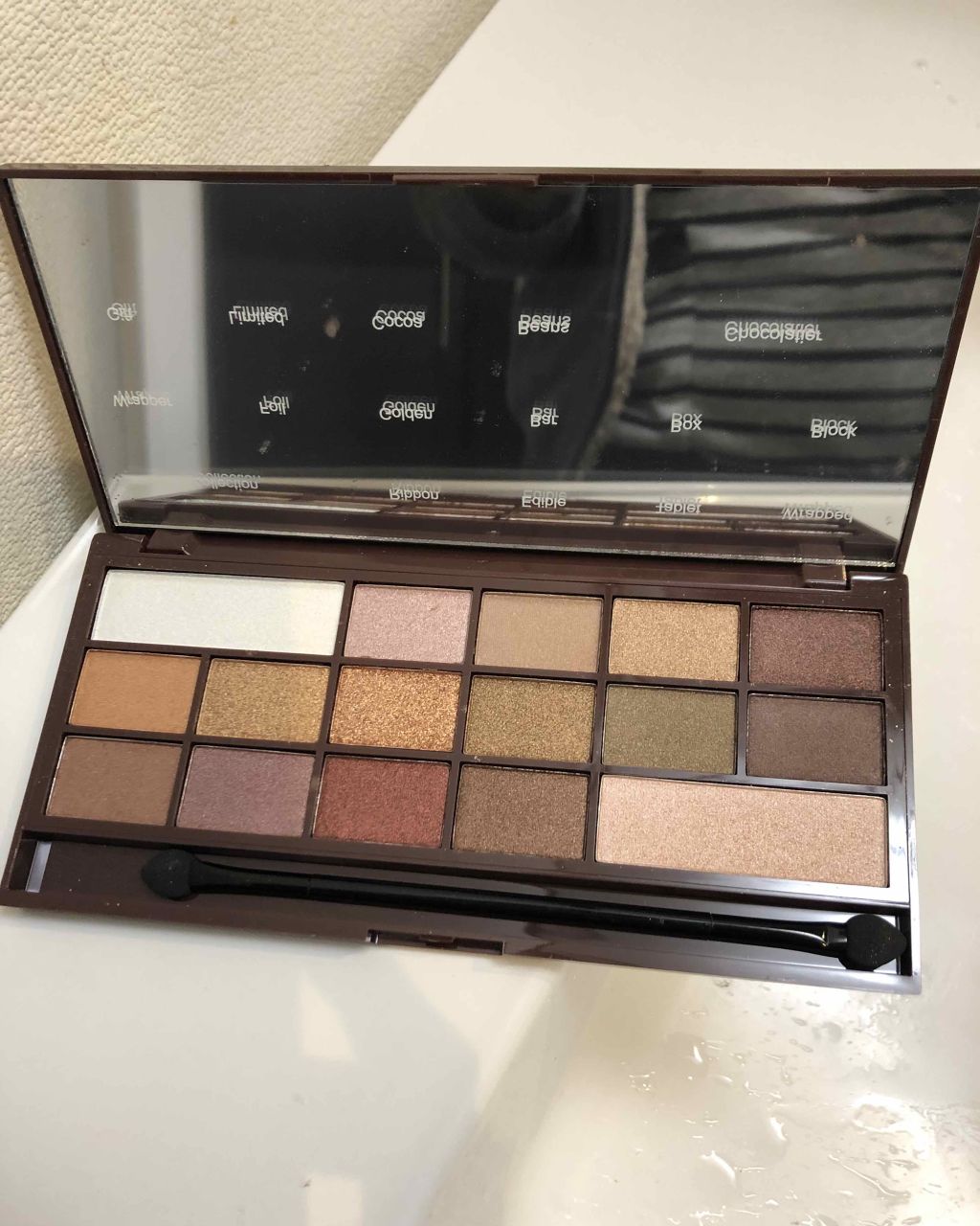 MAKEUP REVOLUTION Revolution Reloadedのクチコミ「#メイクアップレボリューション　
＃メイクパレット
#パケ買いコスメ 

正月前にセールだった.....」（3枚目）