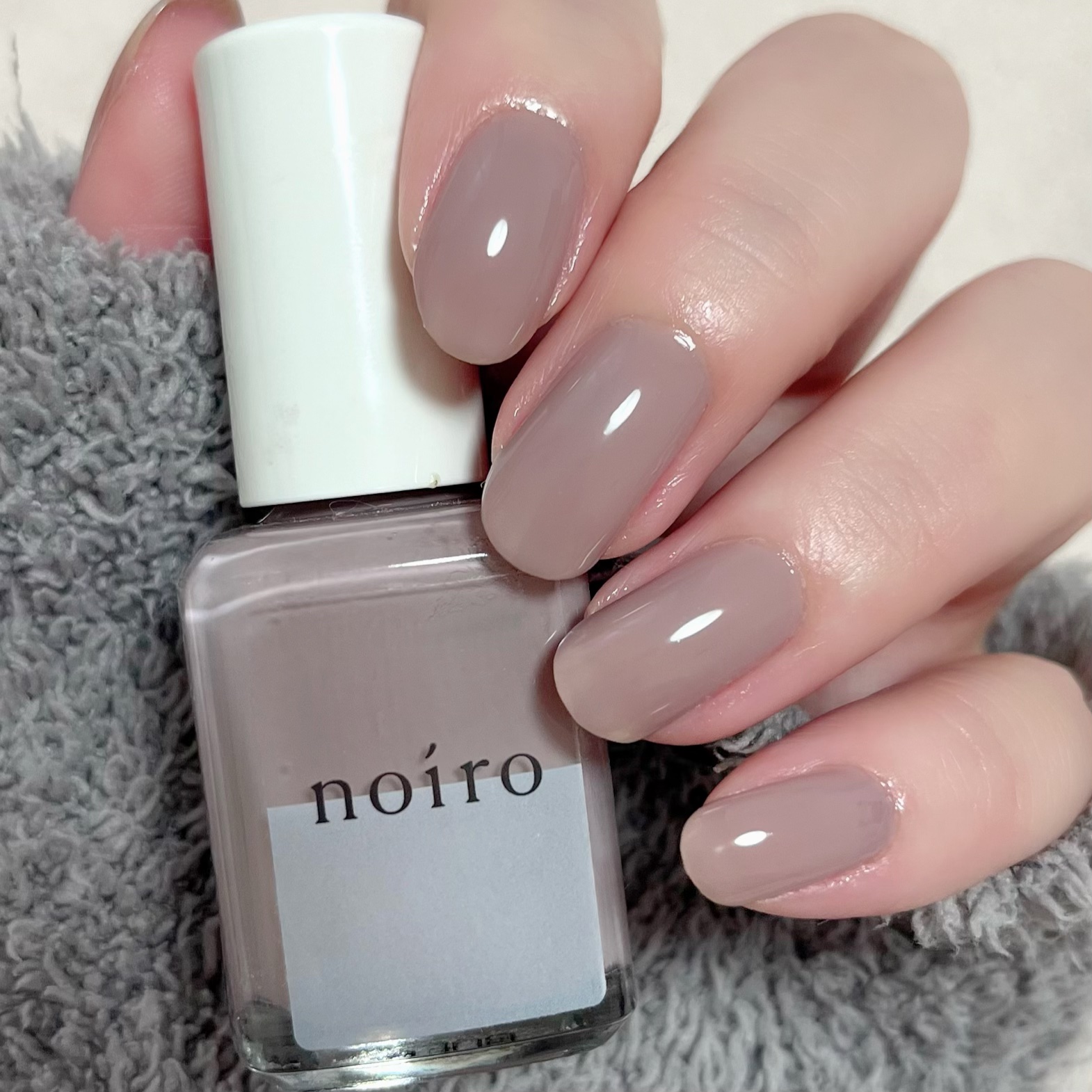 ネイルカラー S004 melancholic taupe/noiro/マニキュアを使ったクチコミ（1枚目）