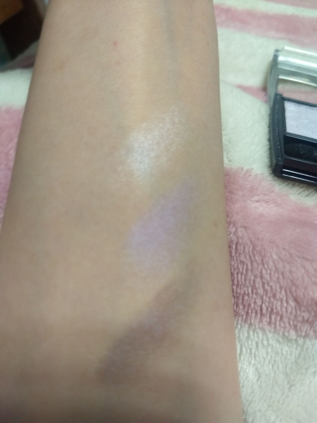 グラデカラーアイシャドウ/media/アイシャドウパレットを使ったクチコミ（2枚目）