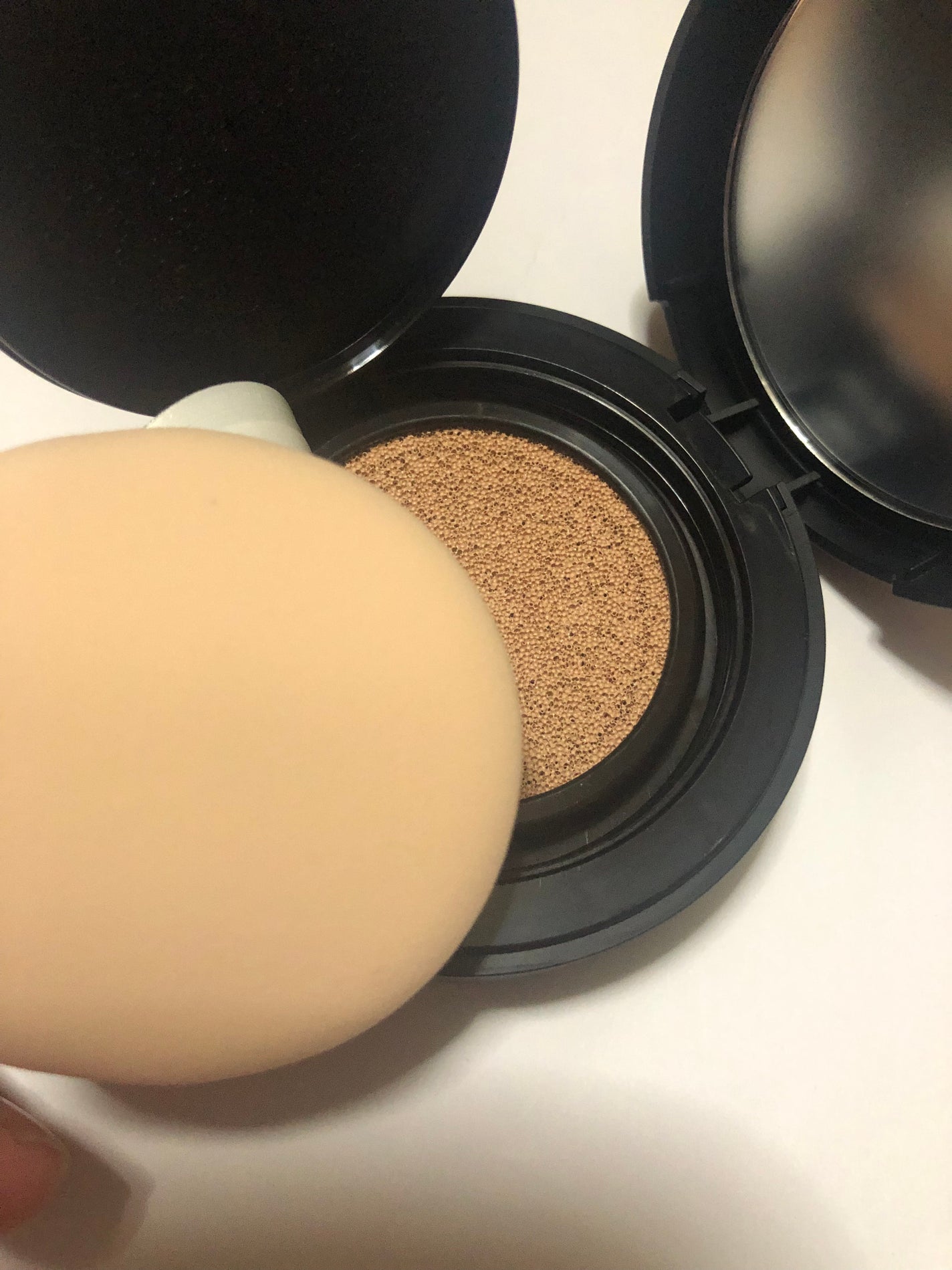 ジャビンドゥソウル ウインクファンデーションパクト/Javin De Seoul/クッションファンデーションを使ったクチコミ(7枚目)