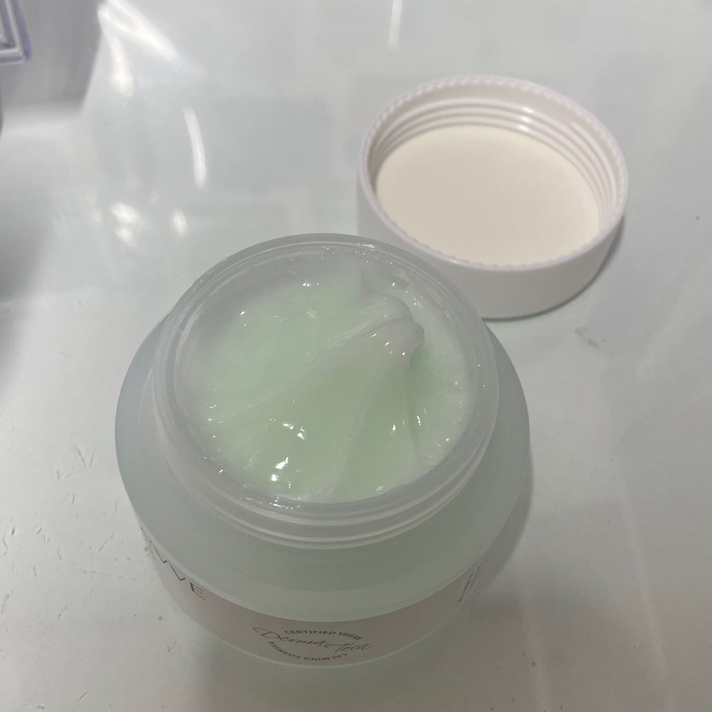 ダーマテカバイオームクリーム/THE A'VVE/フェイスクリームを使ったクチコミ(2枚目)