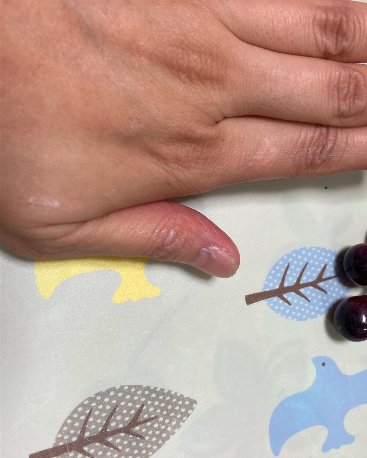 にゃんこ on LIPS 「ビタミンEハンドクリーム ラベンダー試してみました。透明感あふ..」(6枚目)