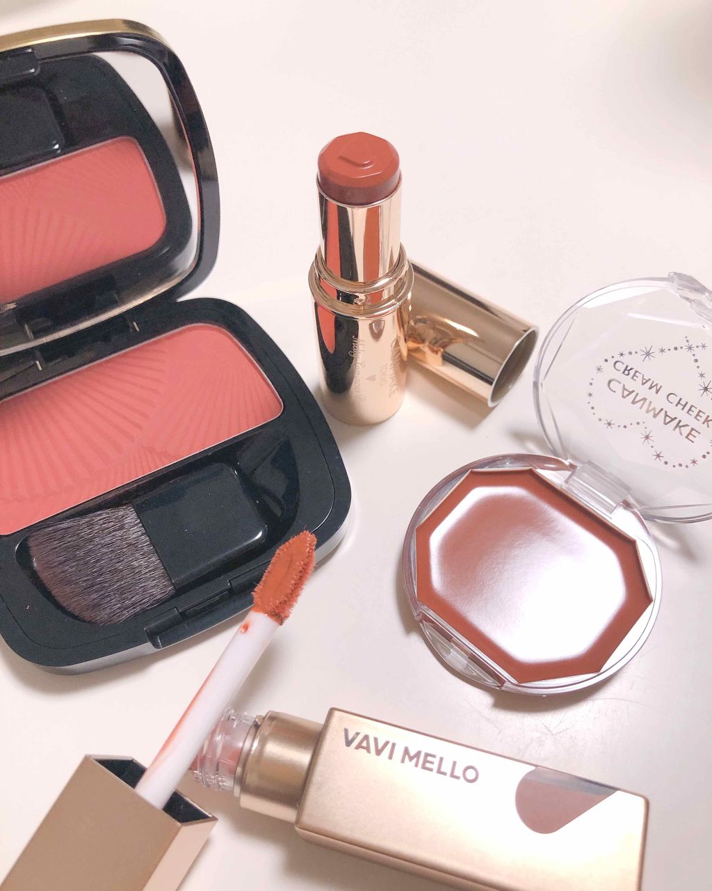 ハートウィンドウリップティントベルベットタイプ/VAVI MELLO/口紅を使ったクチコミ（1枚目）