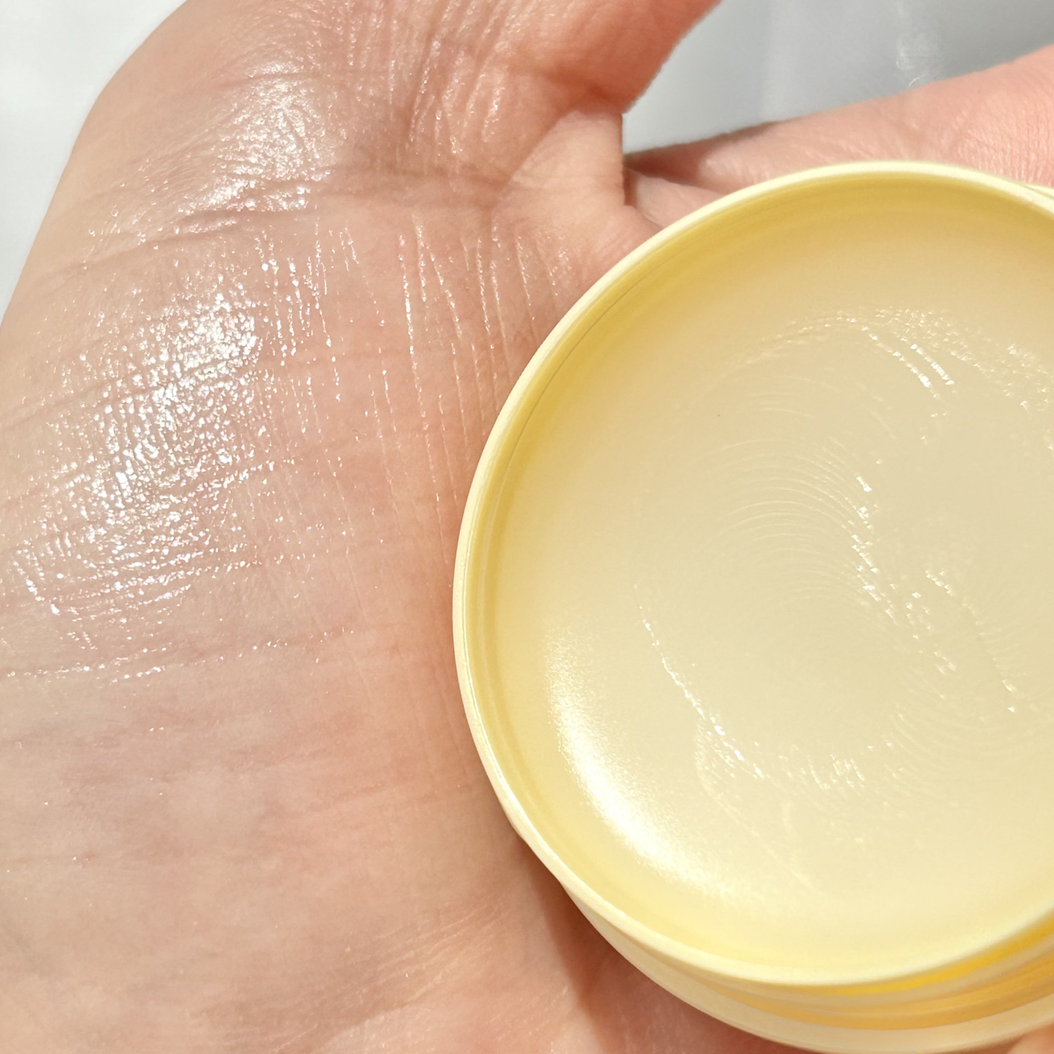 ディープモイスチャーナイトプロテクト はちみつの香り/ニベア/リップマスクを使ったクチコミ（3枚目）