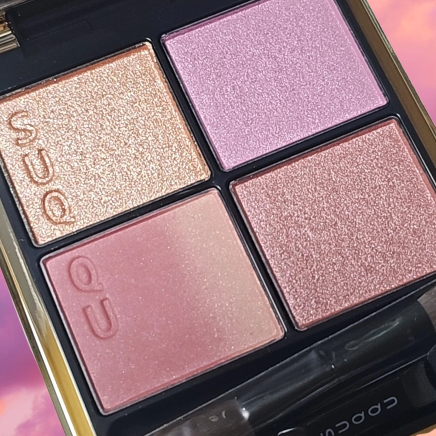限定アイシャドウパレット】シグニチャー カラー アイズ｜SUQQUの