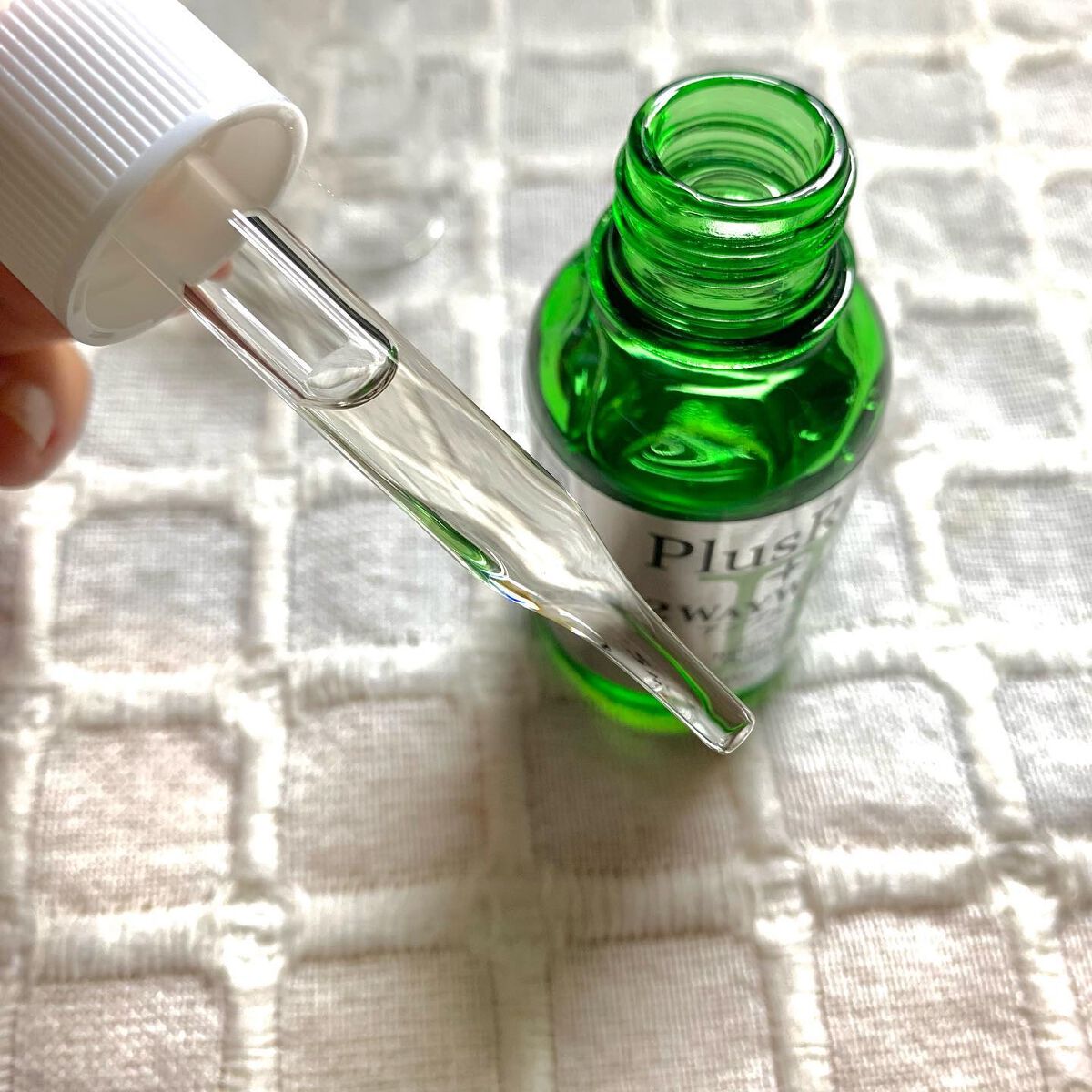 ツーウェイホワイト アンプル原液/PlusRay/美容液を使ったクチコミ(3枚目)