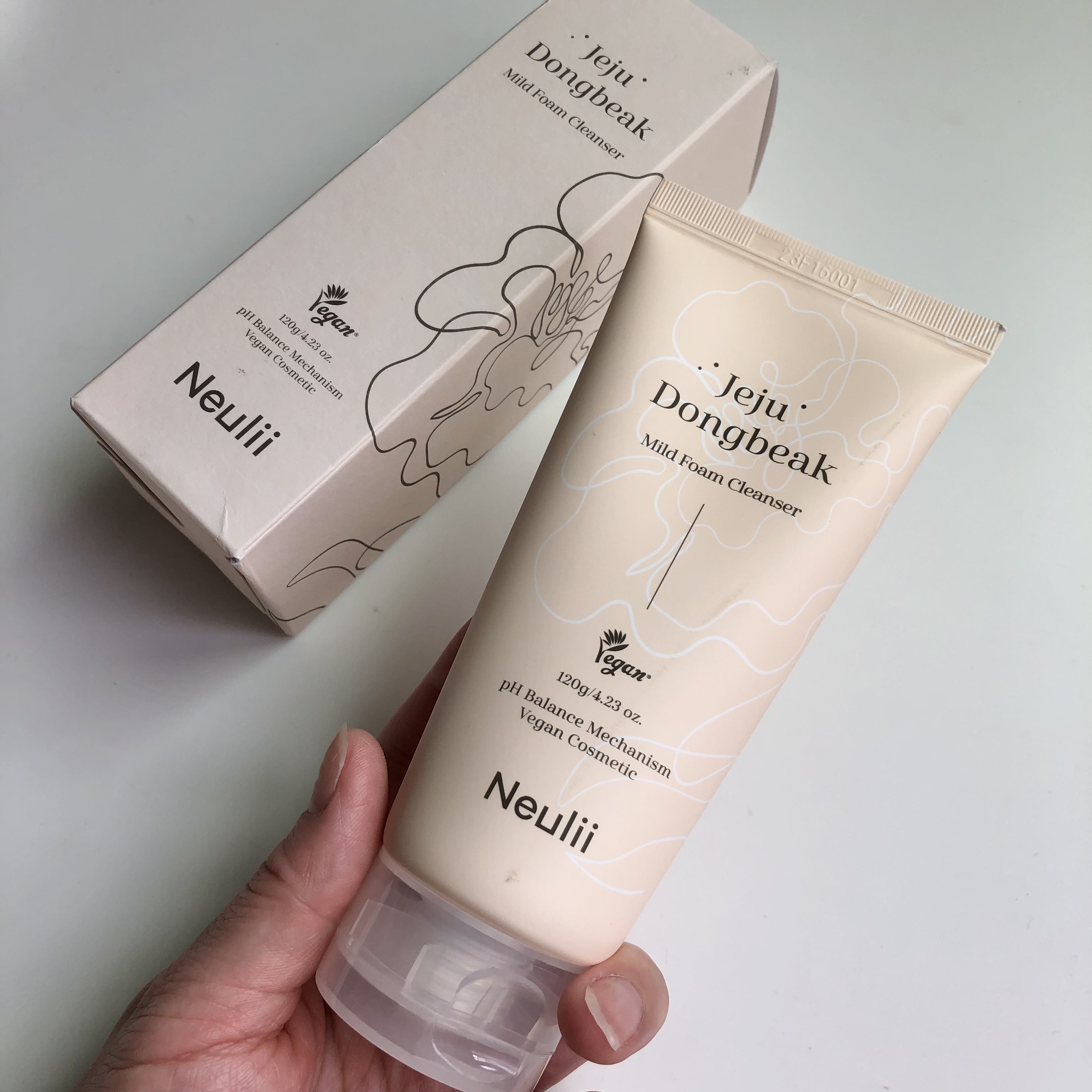 済州ツバキマイルドフォームクレンザー/Neulii/洗顔フォームを使ったクチコミ（3枚目）