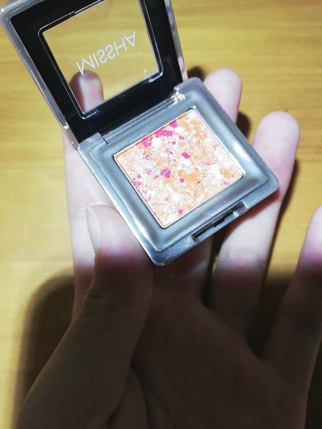 グリッタープリズム シャドウ/MISSHA/グリッターを使ったクチコミ(2枚目)
