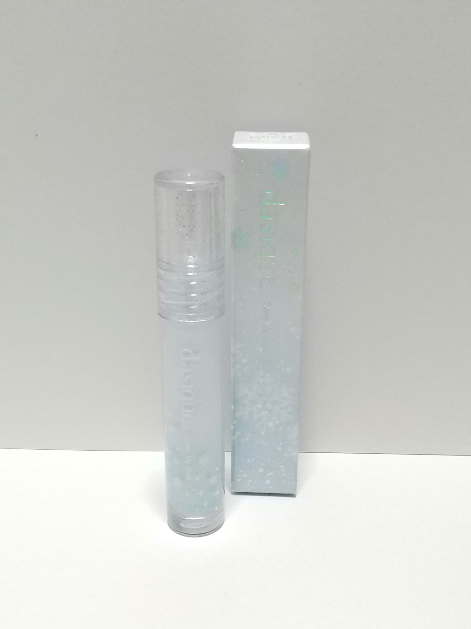 グローイリップグロス ホリデースノーボール/dasique/リップグロスを使ったクチコミ（3枚目）