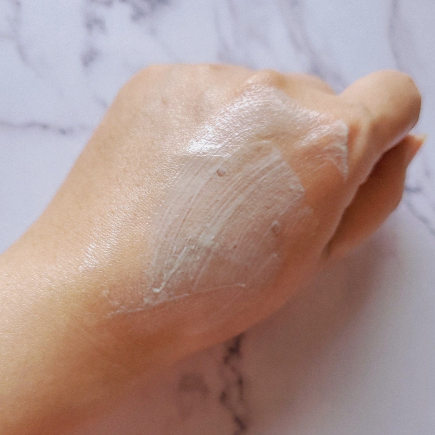 サンプロテクション ボディプライマー クリア クリア/PAUL & JOE BEAUTE/日焼け止めローションを使ったクチコミ（3枚目）