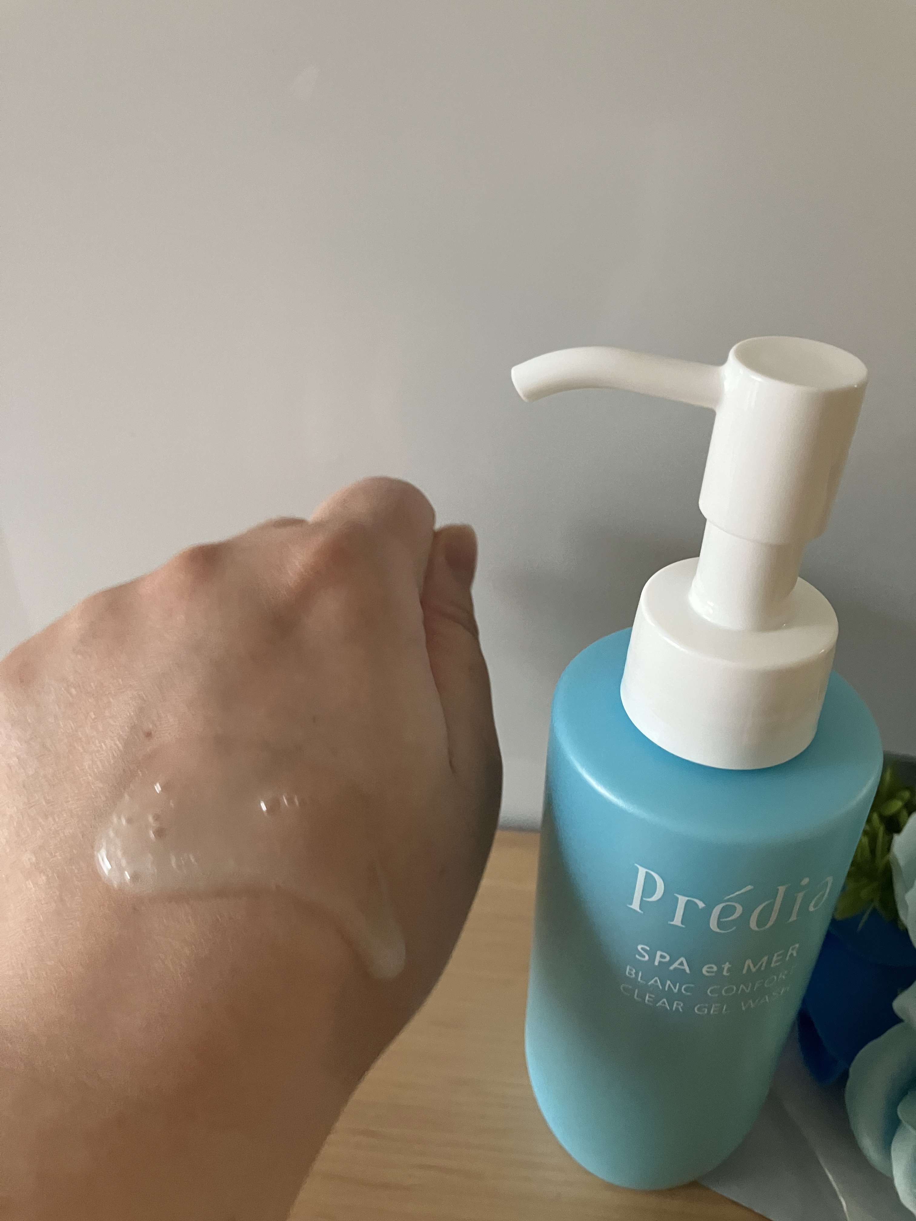 プレディア スパ・エ・メール ブラン コンフォール クリア ジェルウォッシュ/Prédia/ピーリングを使ったクチコミ（3枚目）