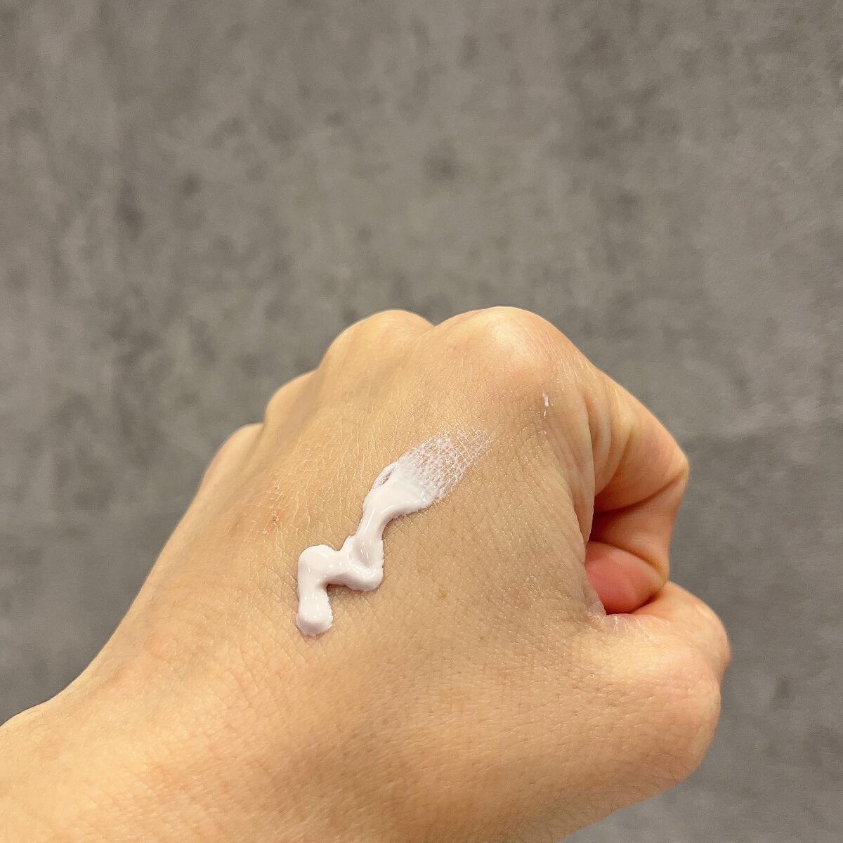 UVディフェンスミー カーミングトーンアップサンクリーム/make prem/日焼け止めクリームを使ったクチコミ（3枚目）