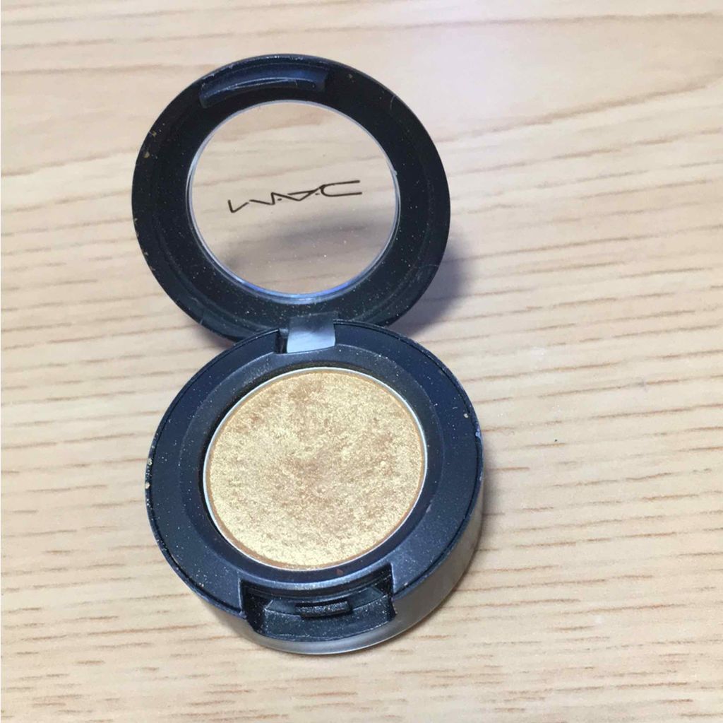 スモール アイシャドウ/M・A・C/単色アイシャドウを使ったクチコミ(2枚目)