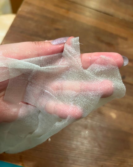 sakura on LIPS 「\肌も地球もGREENに、サステナブルに/毛穴やキメの乱れた砂..」(3枚目)