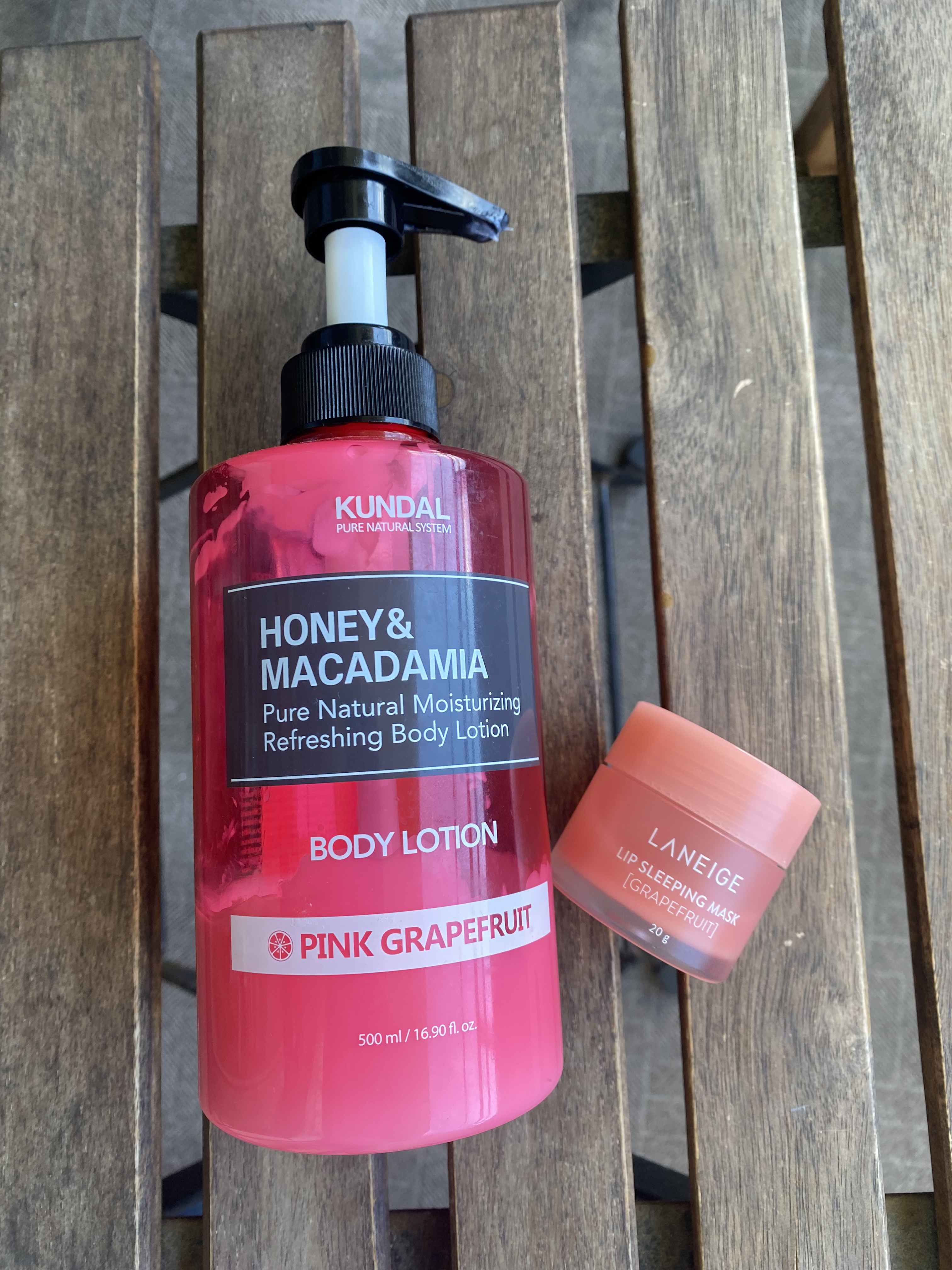 モイスチャーボディローション 06.ピンクグレープフルーツ Pink Grapefruit/KUNDAL/ボディローションを使ったクチコミ（1枚目）