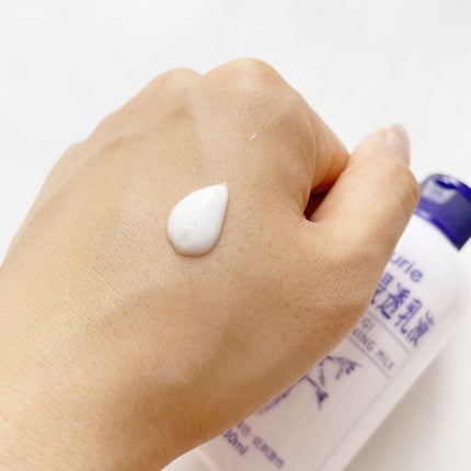 ハトムギ浸透乳液(ナチュリエ スキンコンディショニングミルク)/ナチュリエ/乳液を使ったクチコミ(2枚目)