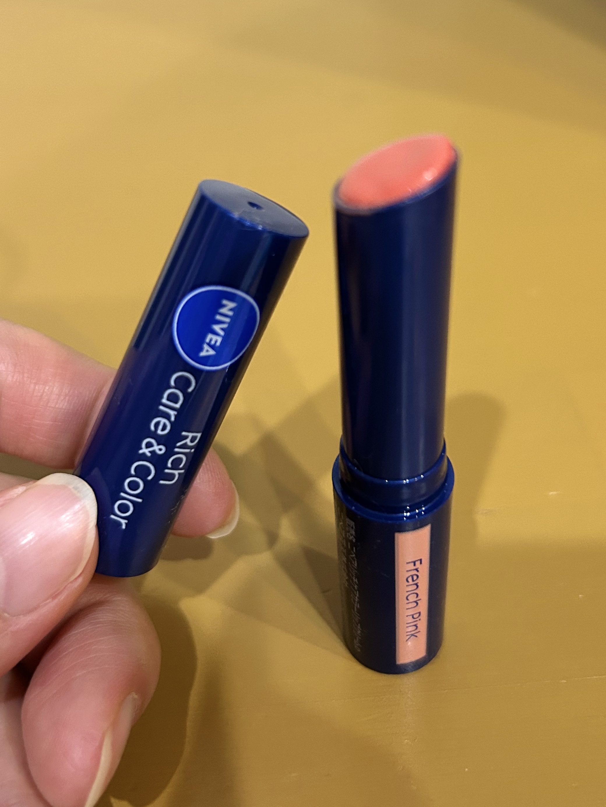 ニベア リッチケア＆カラーリップ/ニベア/リップクリームを使ったクチコミ（2枚目）