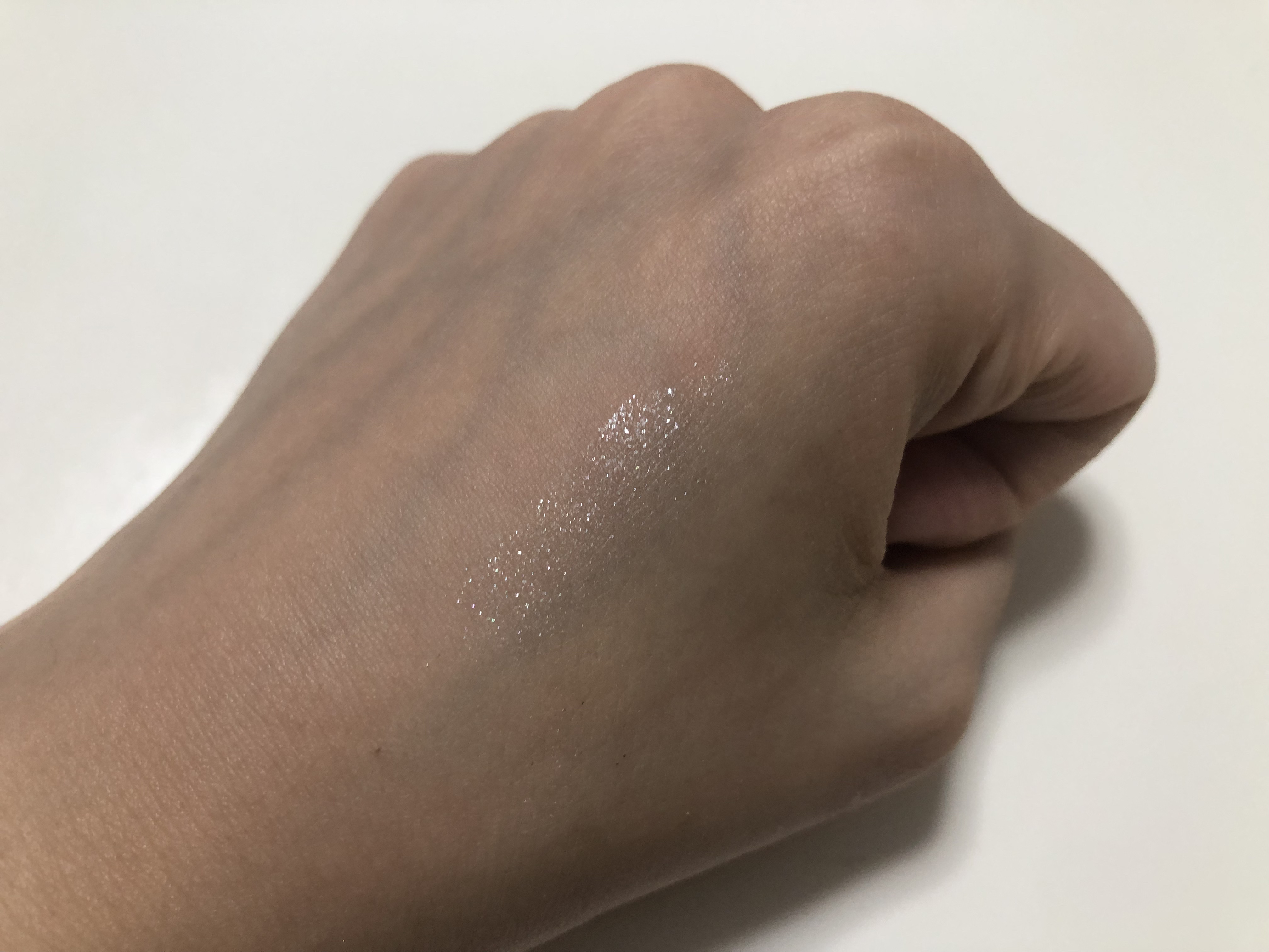 アディクション ザ アイシャドウ スパークル 001SP Stars Witness/ADDICTION/単色アイシャドウを使ったクチコミ（2枚目）