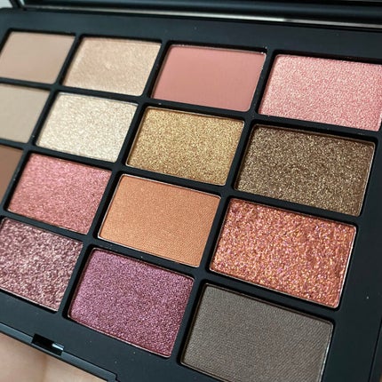 サマーアンレイテッド アイシャドーパレット/NARS/アイシャドウパレットを使ったクチコミ(3枚目)