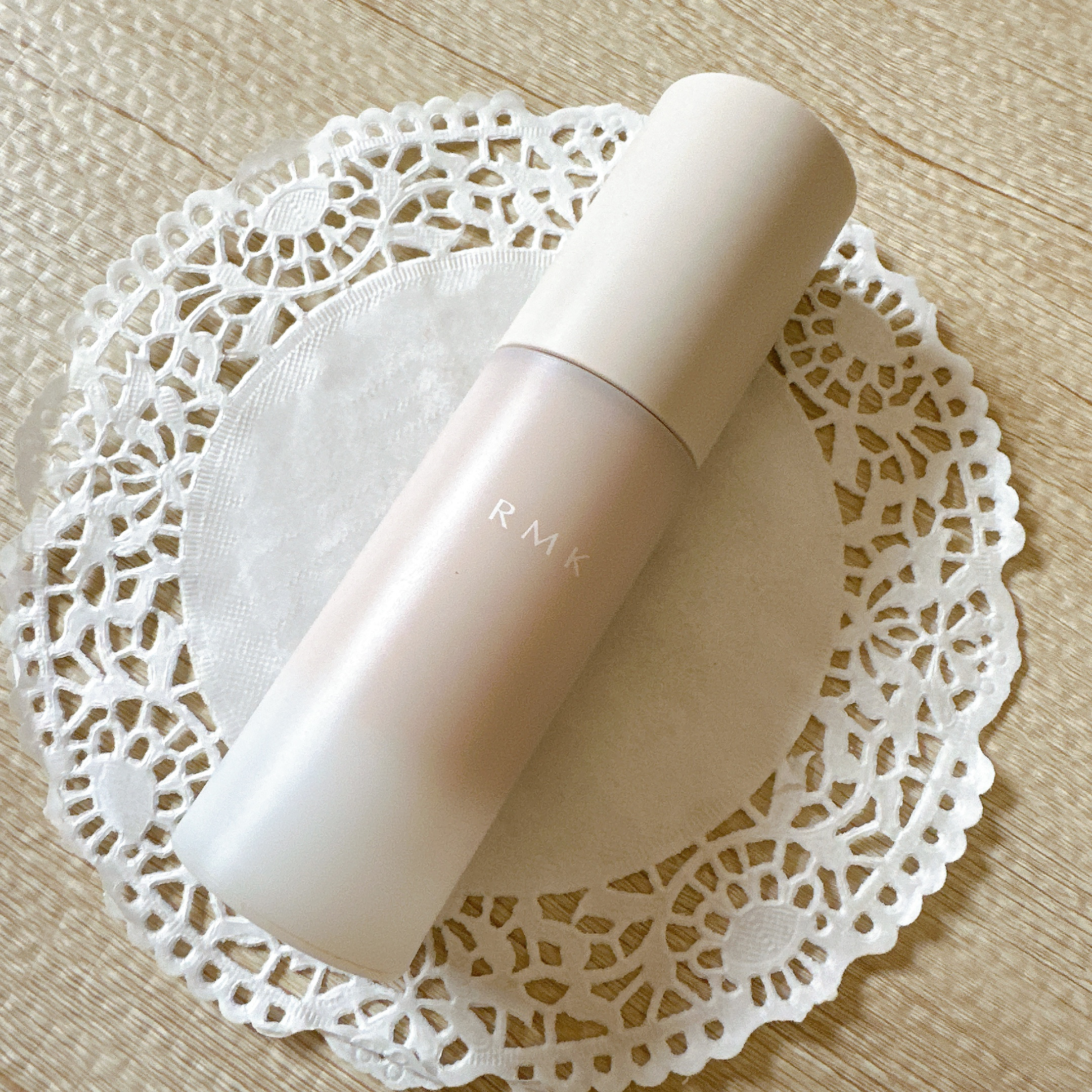 RMK RMK ラスティング ジェルクリーミィファンデーションのクチコミ「✼••┈┈••✼••┈┈••✼••┈┈••✼••┈┈••✼
RMK 
ラスティング ジェルクリ.....」（2枚目）