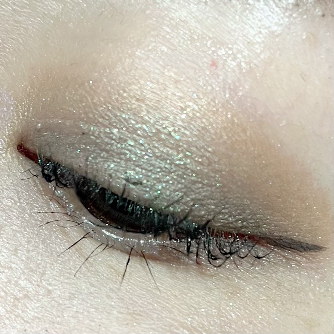 スキルレスライナー/LUMIURGLAS/リキッドアイライナーを使ったクチコミ（3枚目）