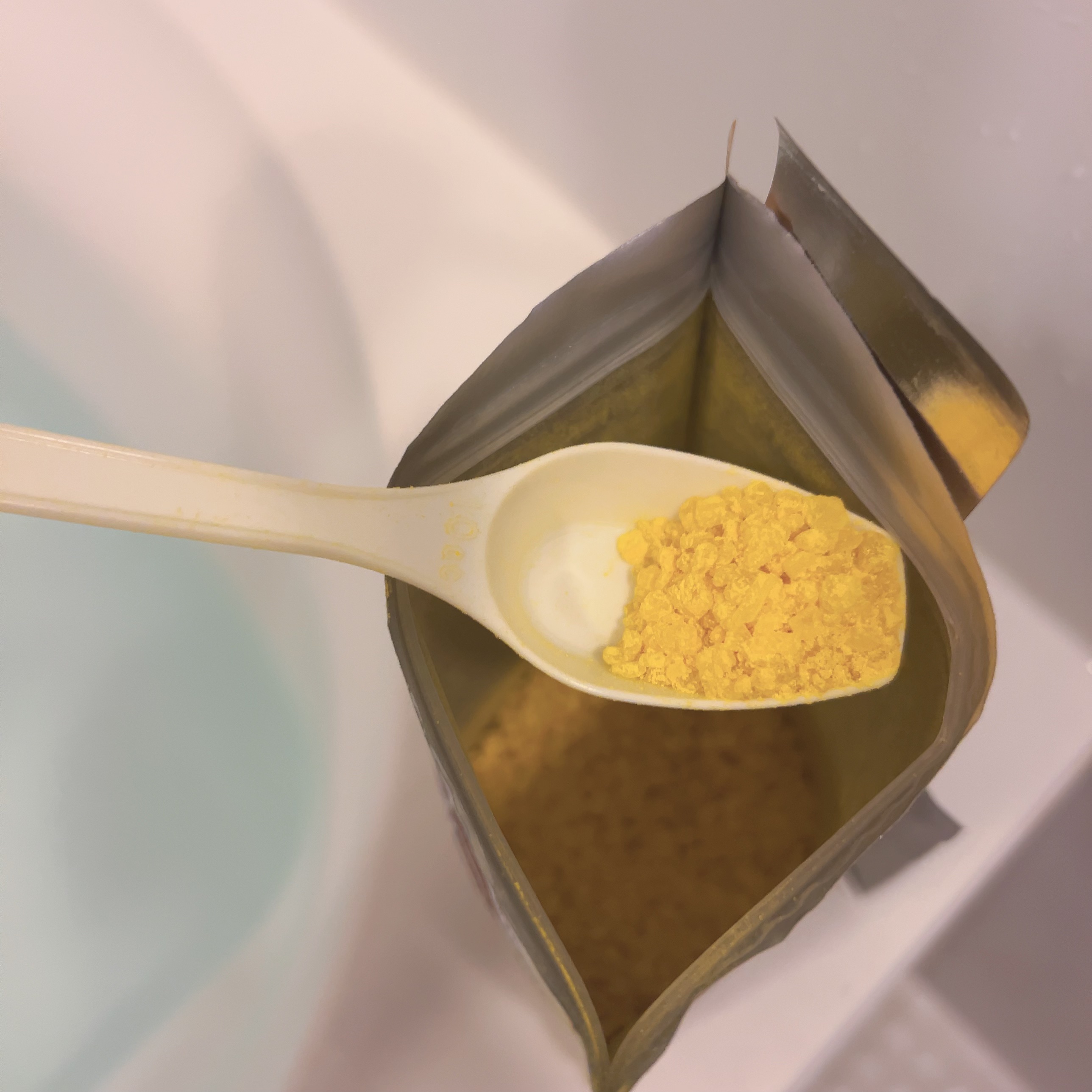 薬用オイルinバスソルト  ビタミンC誘導体  420ｇ［約14回分］/Medi5C/ボディグッズを使ったクチコミ（2枚目）