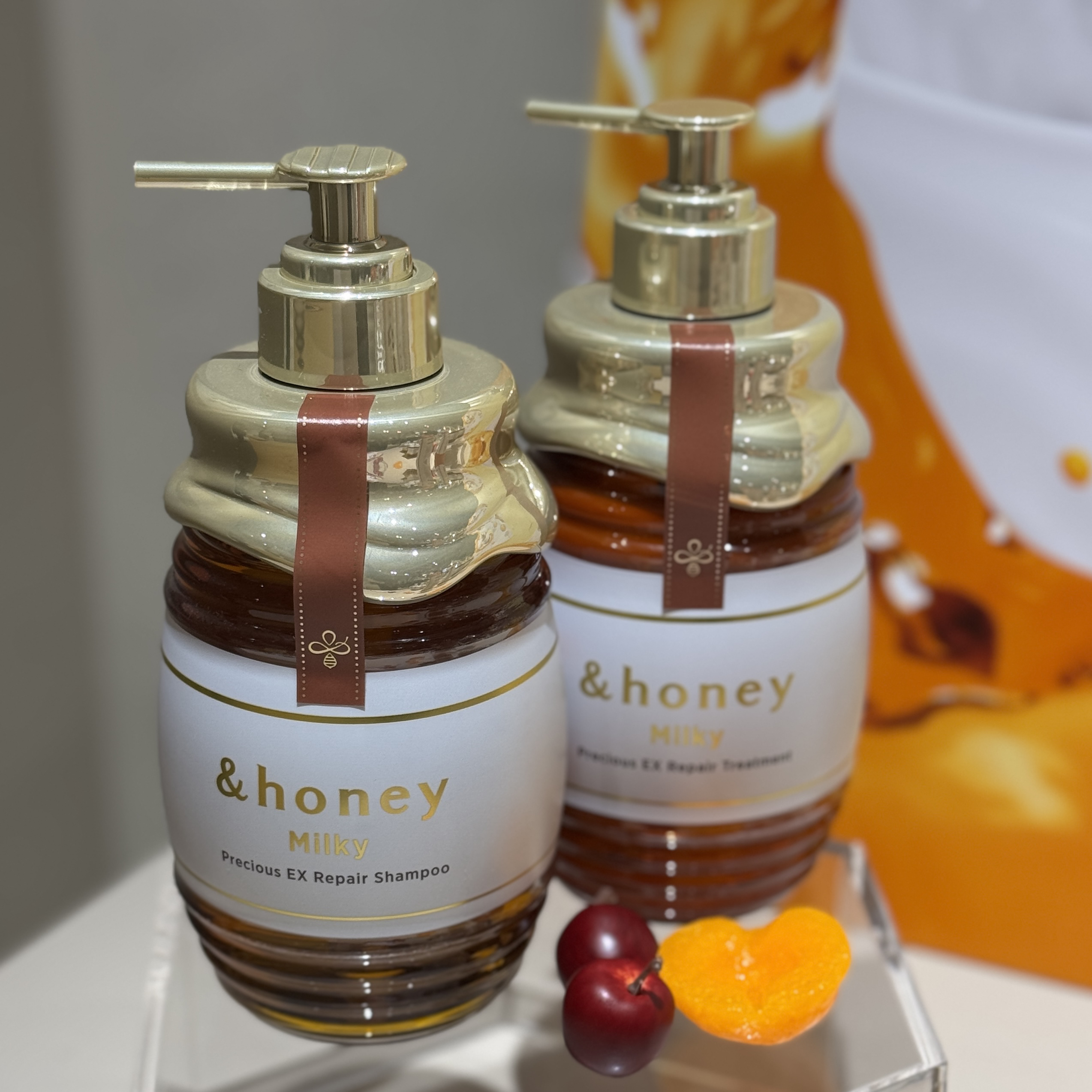 今回新たにバージョンアップしてhoney Milky (アンドハニー ミルキー)として生まれ変わりました！ 🍯
⁡
ダメージケアに特化したシャンプーでどちらかといえば硬毛の方向けで、しっとり仕上げが好きな方向けのシャンプー。
⁡
見た目が