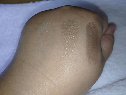 トーンアップアイシャドウ/CEZANNE/アイシャドウパレットを使ったクチコミ(3枚目)