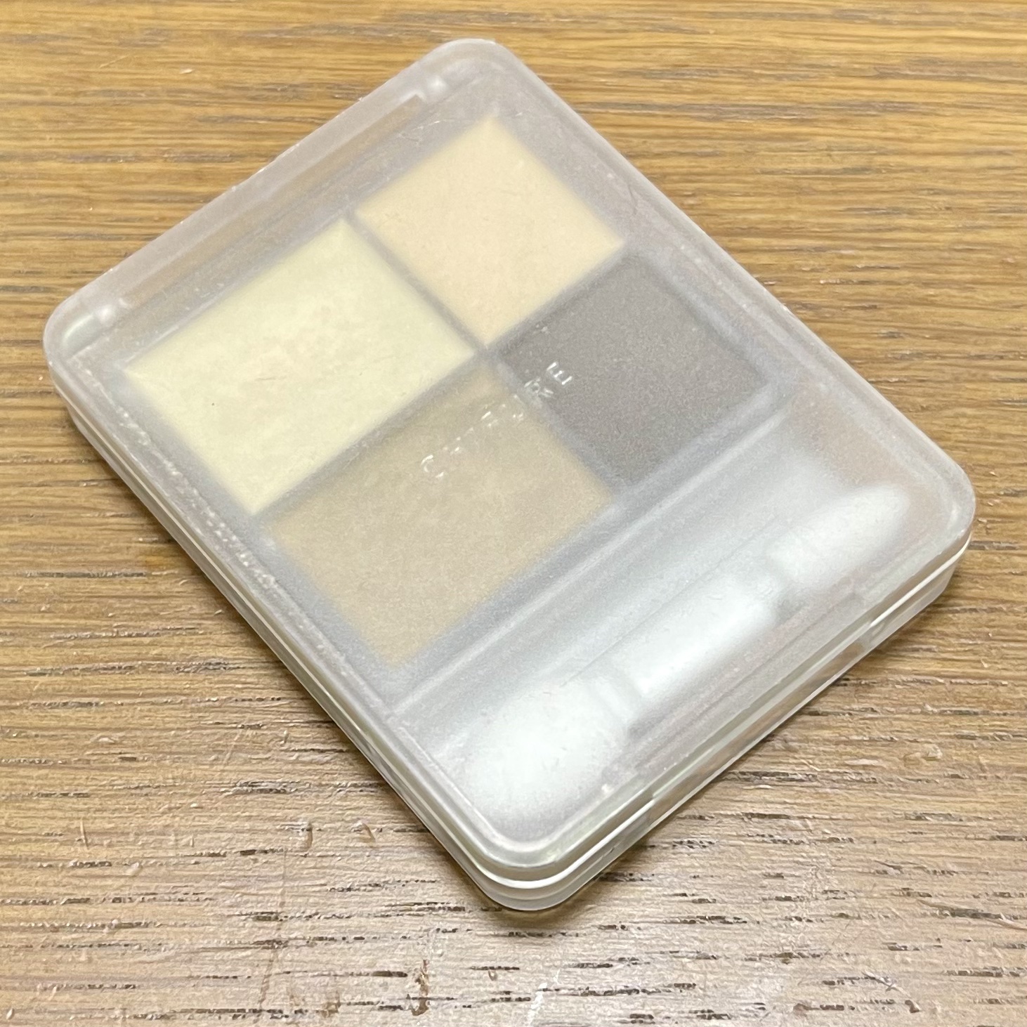 グラデーション アイシャドウ 74 カーキブラウン/ちふれ/アイシャドウパレットを使ったクチコミ（1枚目）