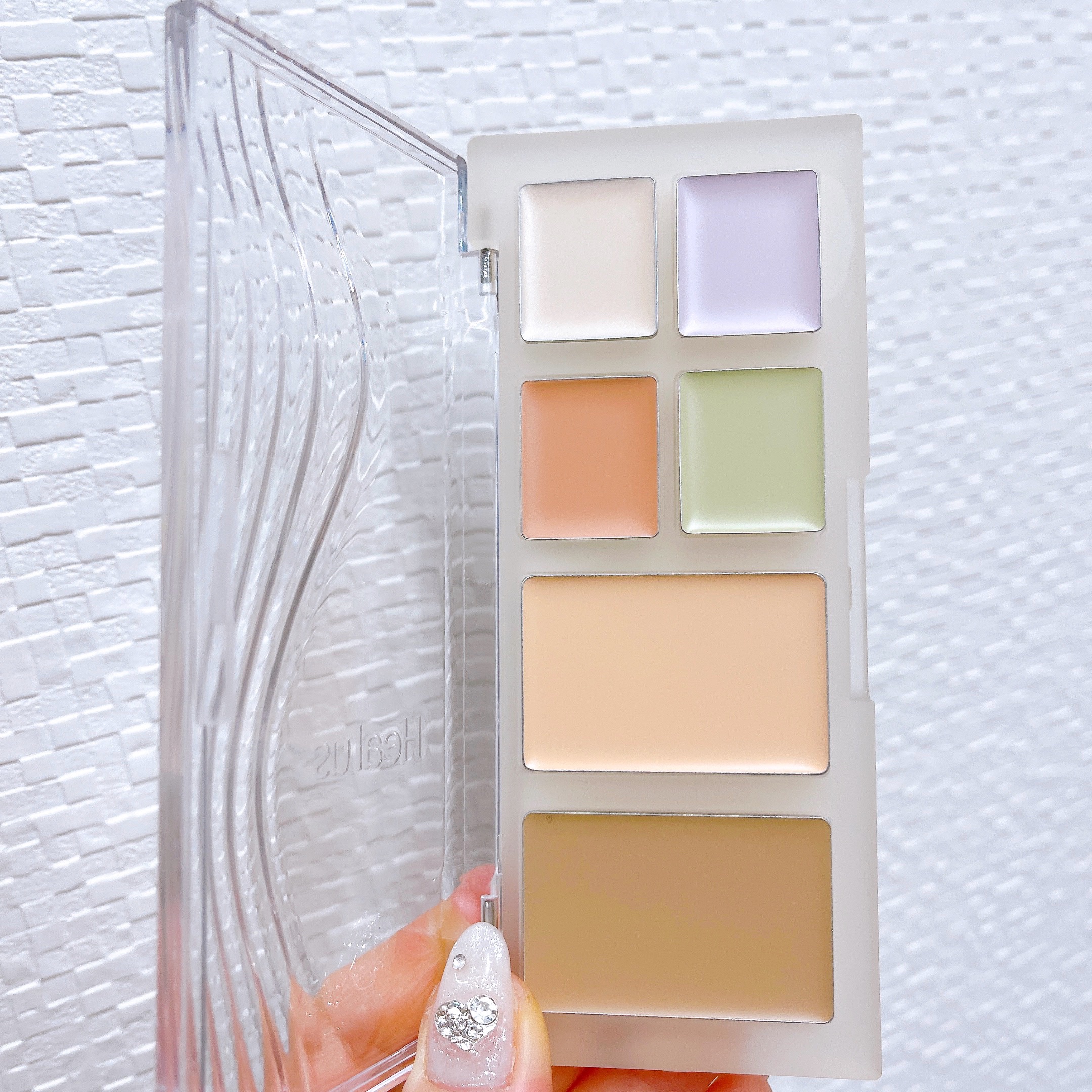 ブリージングコンシーラーパレット/Healus/パレットコンシーラーを使ったクチコミ（2枚目）