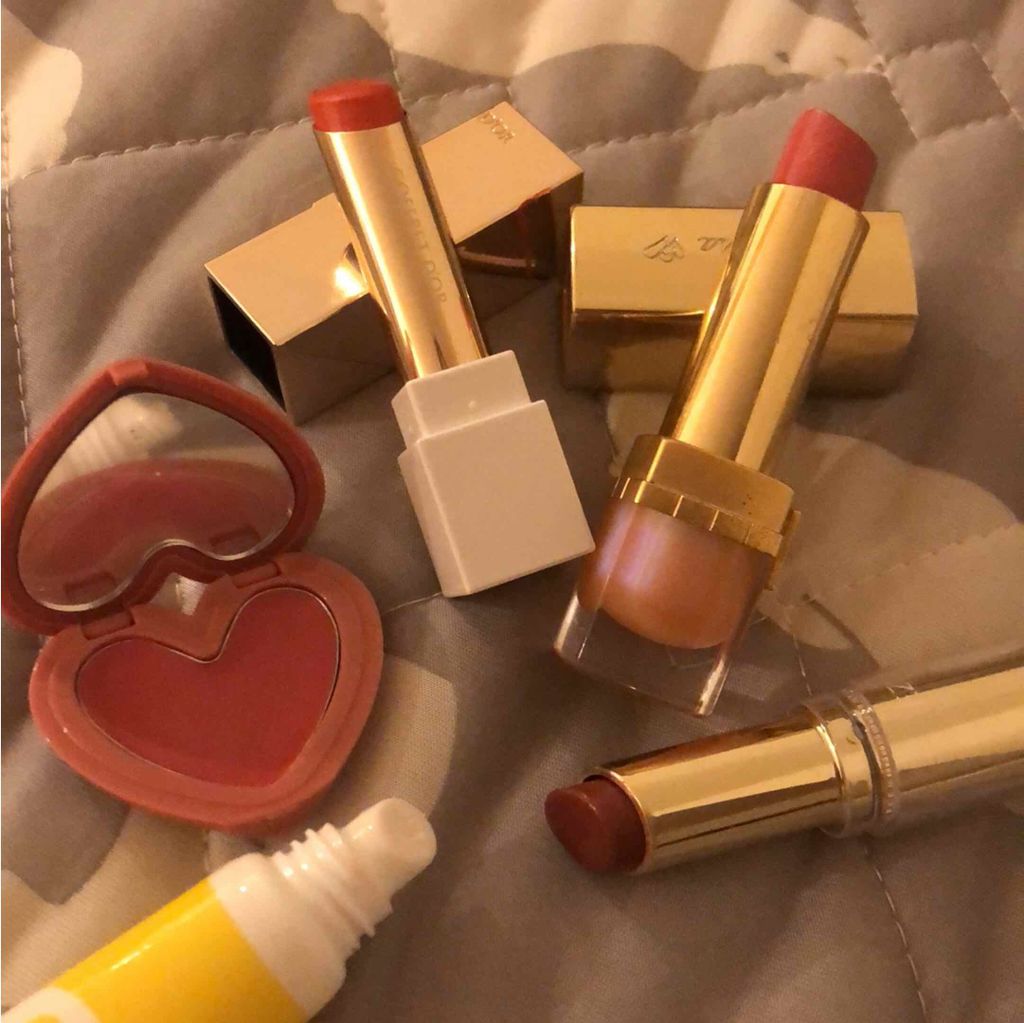 ラスティンググロスリップ/CEZANNE/口紅を使ったクチコミ(2枚目)