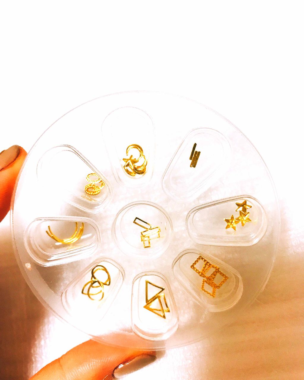 tamago on LIPS 「セリアに可愛いネイルパーツを見つけました👀💕すぐ使いたかったの..」(1枚目)