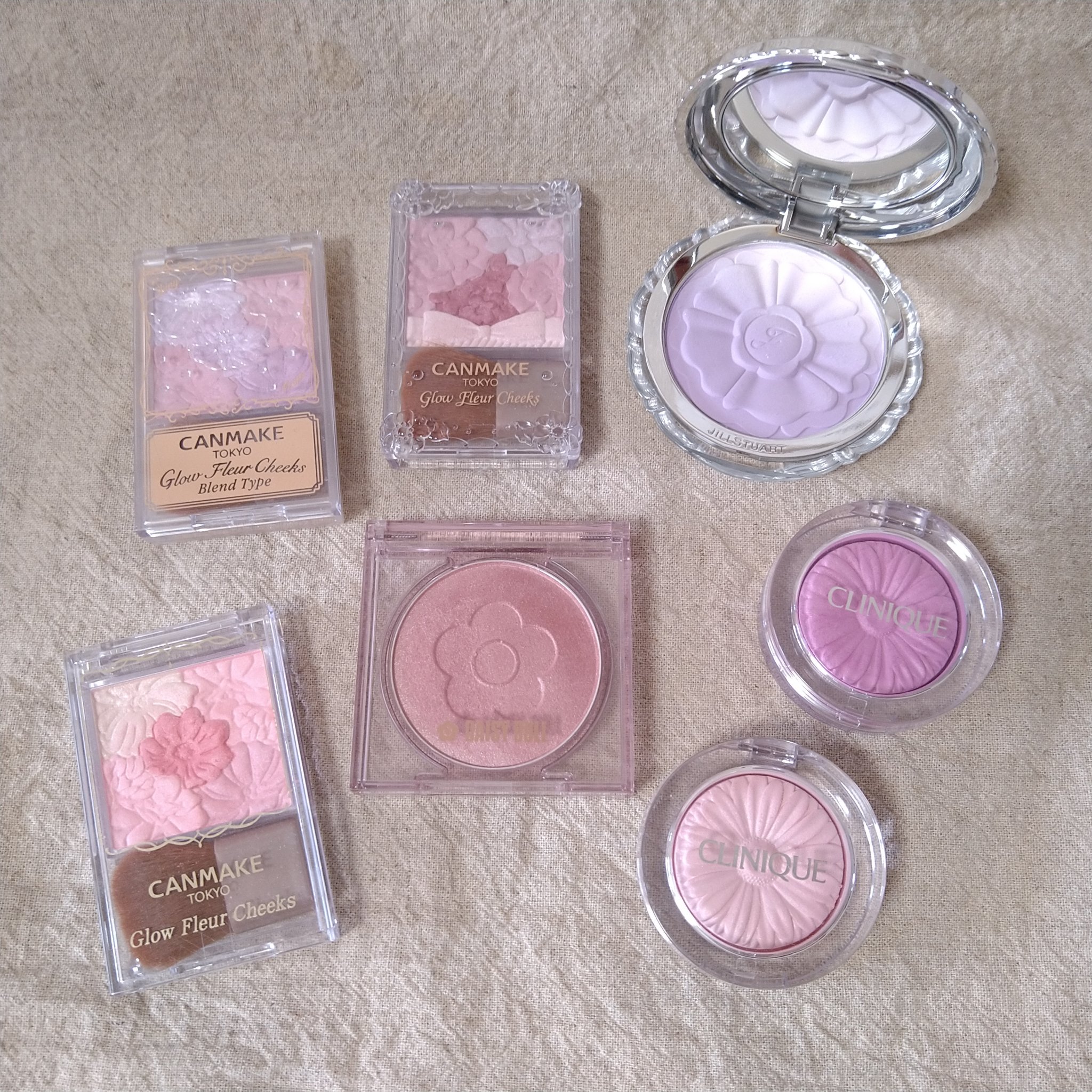 グロウフルールチークス（ブレンドタイプ）/キャンメイク/パウダーチークを使ったクチコミ（1枚目）