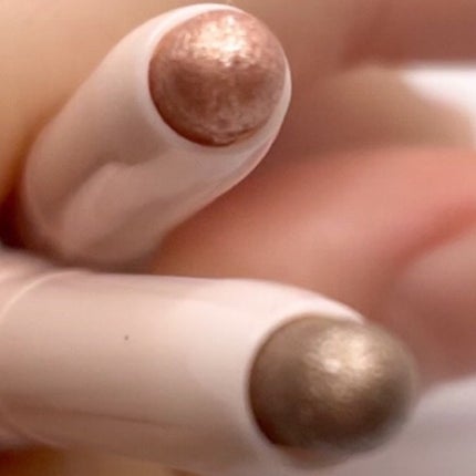 ムードオンアイカラースティック/BANILA CO/スティックアイシャドウを使ったクチコミ(4枚目)