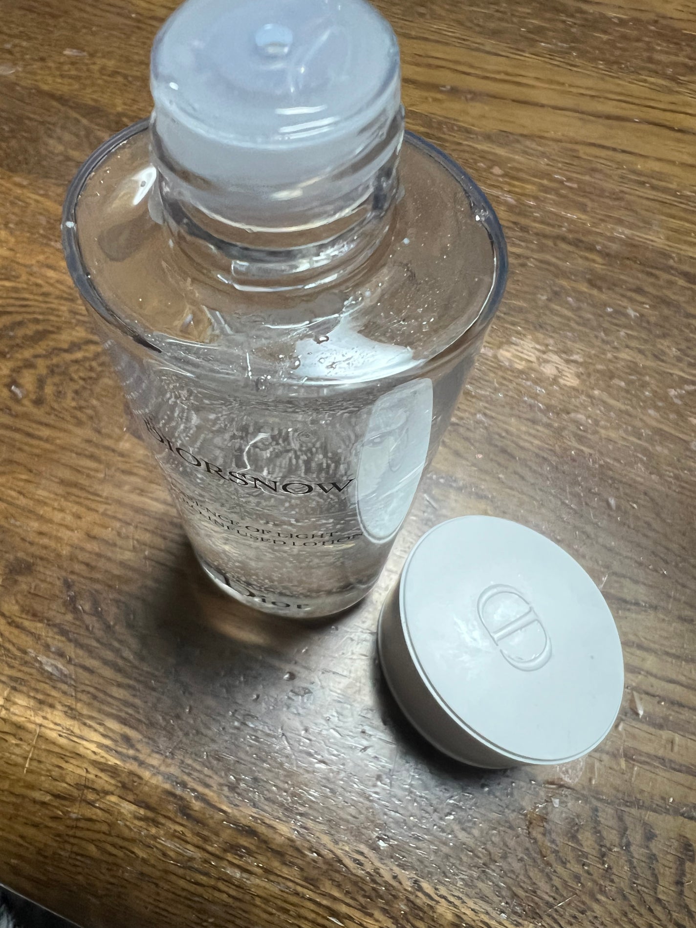 ディオール スノー エッセンス オブ ライト マイクロ ローション/Dior/化粧水を使ったクチコミ(3枚目)